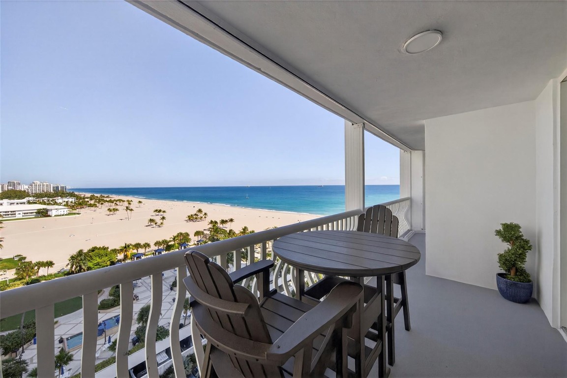 Point of Americas II - Residential