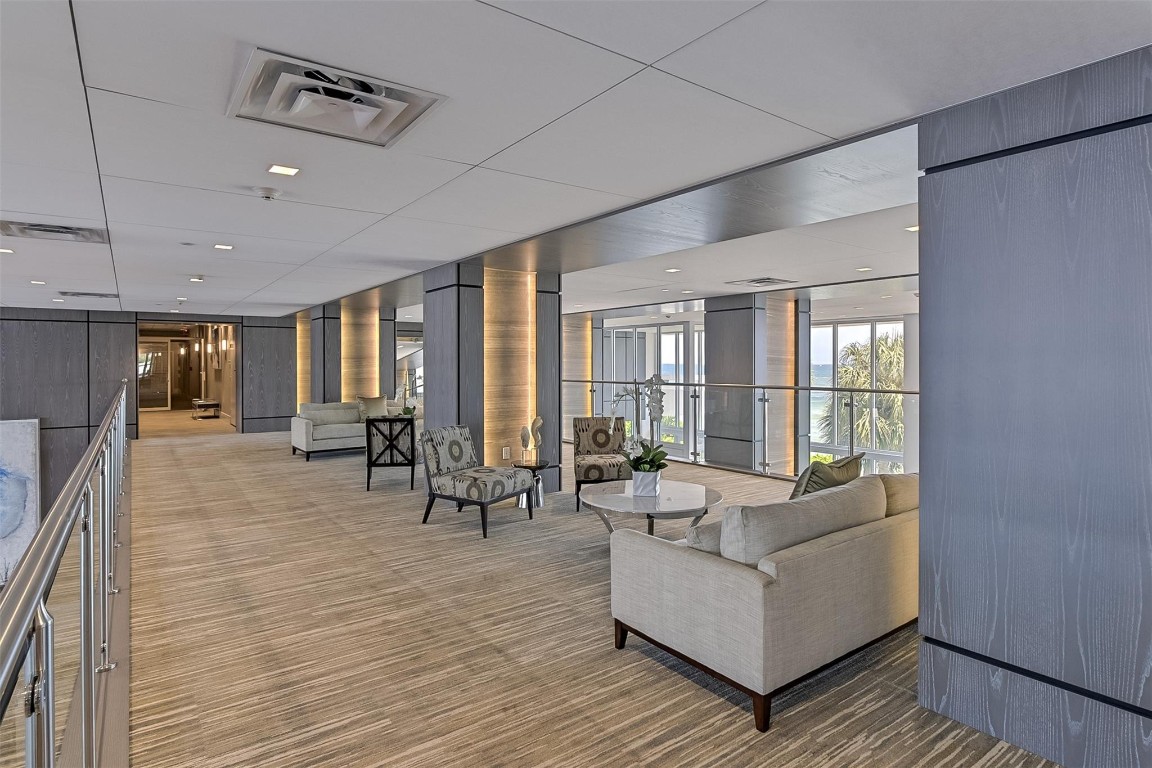 Point of Americas II - Residential