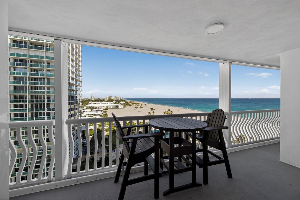 Point of Americas II - Residential