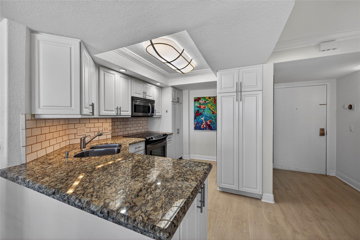 Point of Americas II - Residential