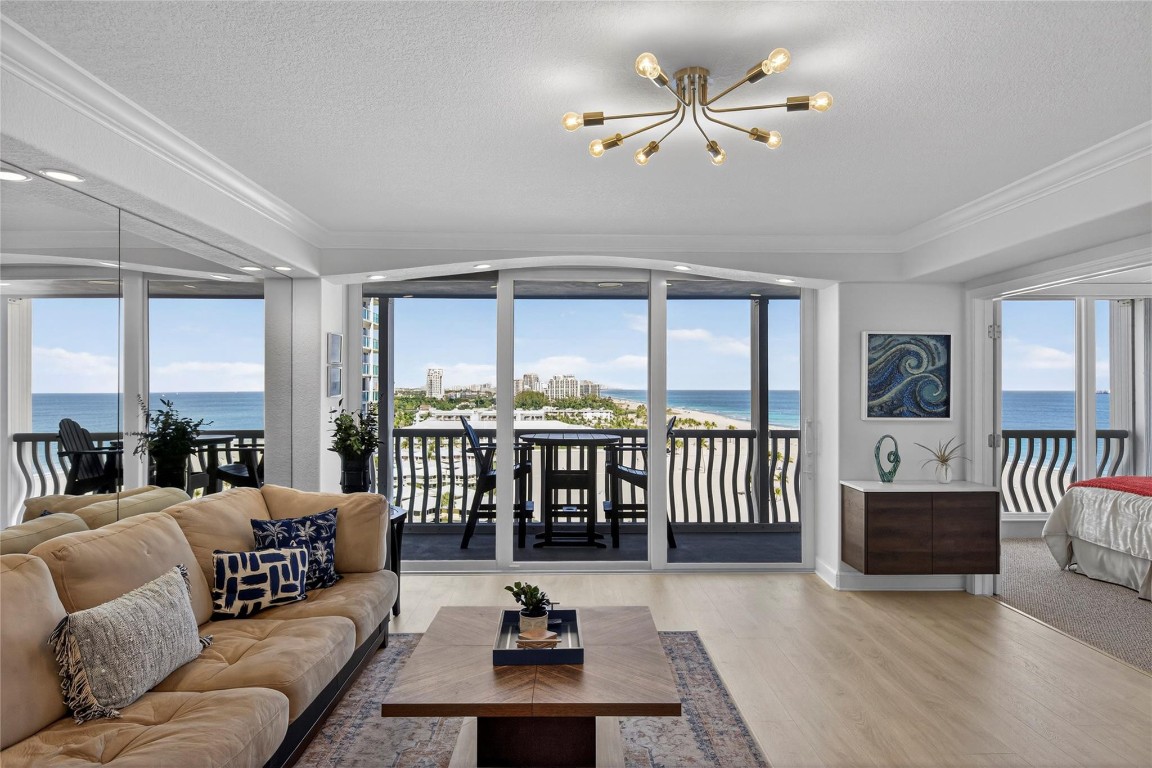 Point of Americas II - Residential