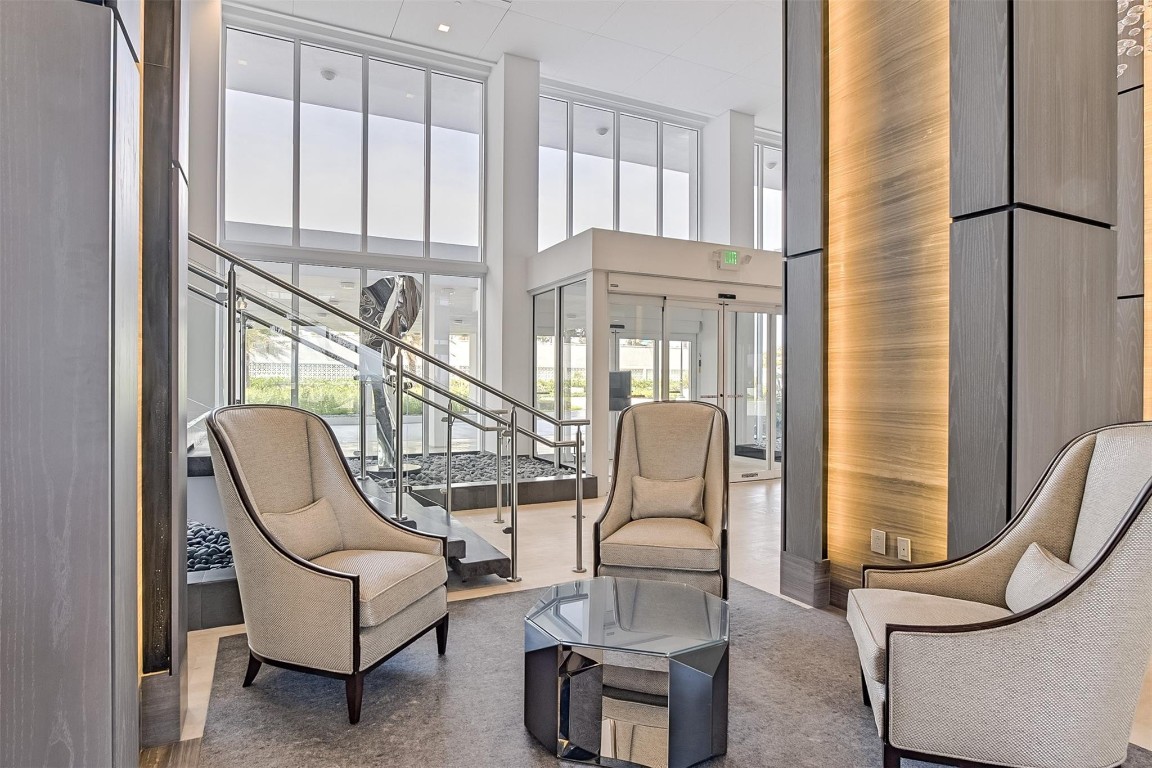 Point of Americas II - Residential