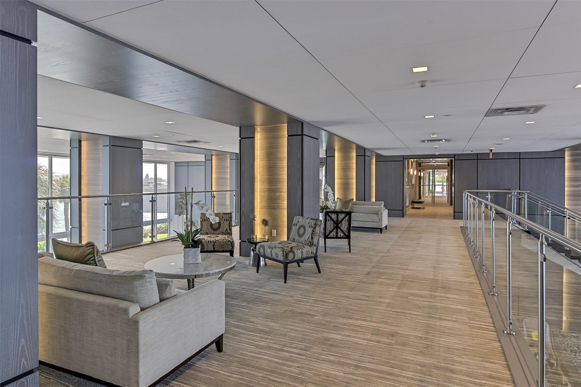 Point of Americas II - Residential