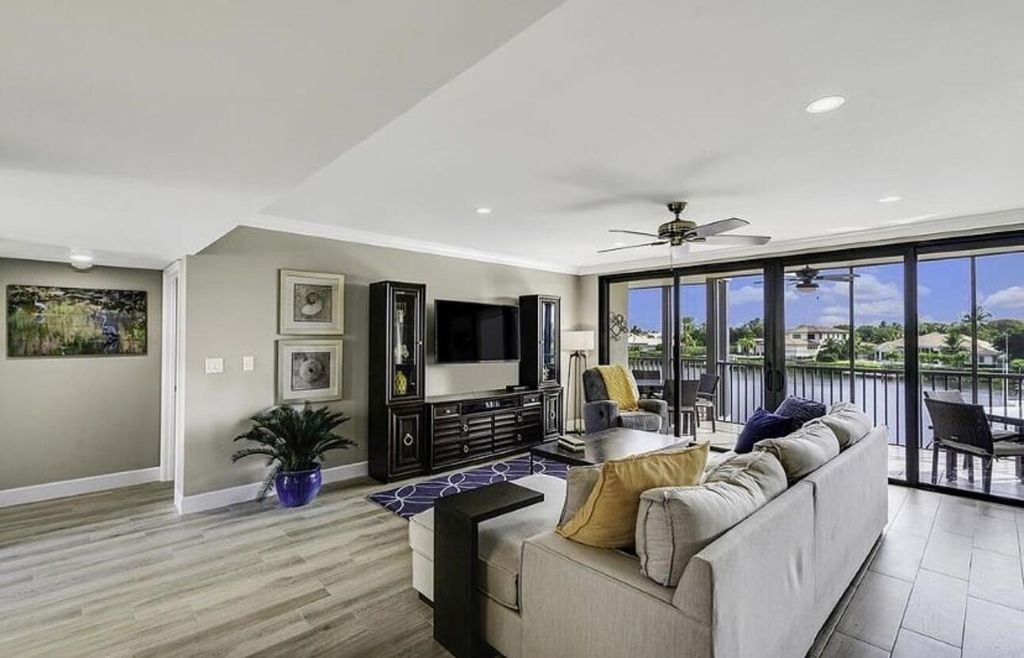 Photo of 16940 Bay Street #N302, Jupiter, FL 33477 (MLS # R11000577)