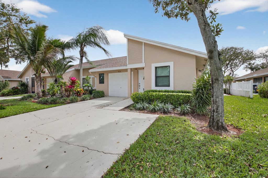 Photo of 8216 Sweetbriar Way, Boca Raton, FL 33496 (MLS # B26004649)