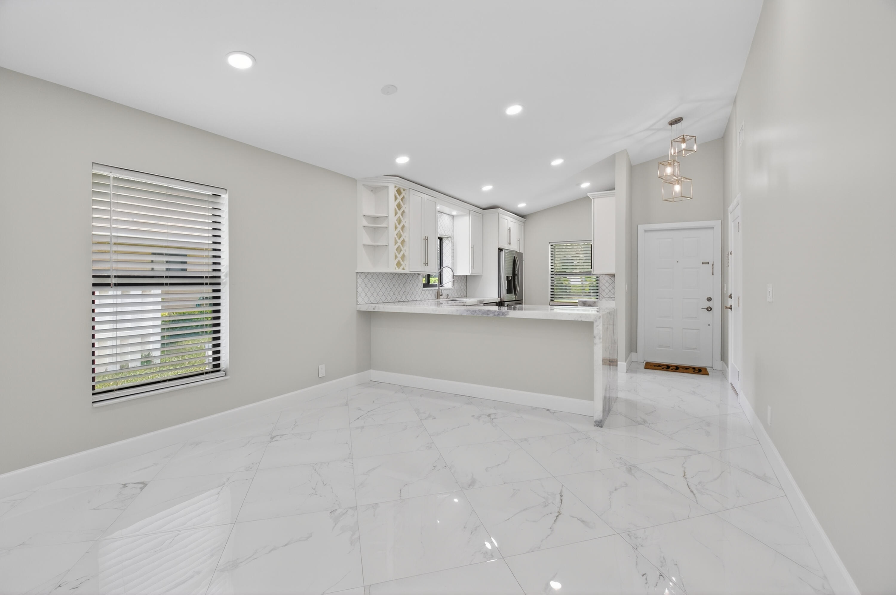 WHISPER WALK /EASTGATE - Residential