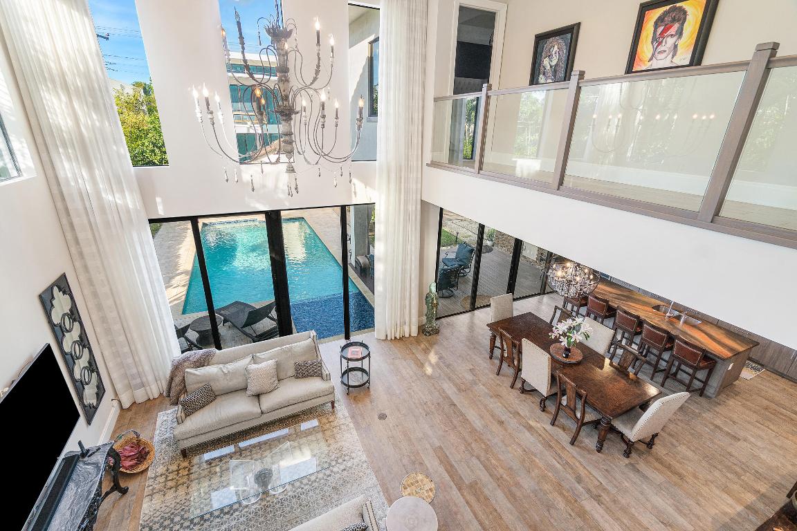 KINGS COURT, BOCA VILLAS JUST BEHIND MIZNER PARK - Residential Lease