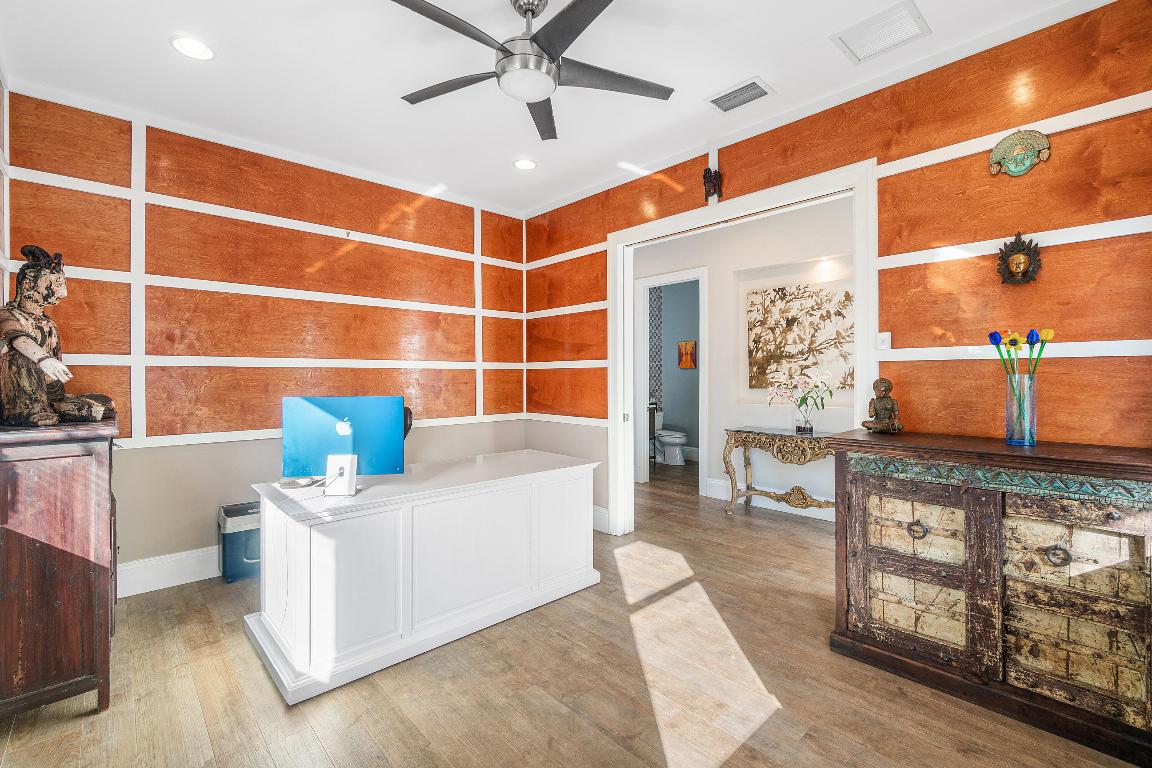 KINGS COURT, BOCA VILLAS JUST BEHIND MIZNER PARK - Residential Lease