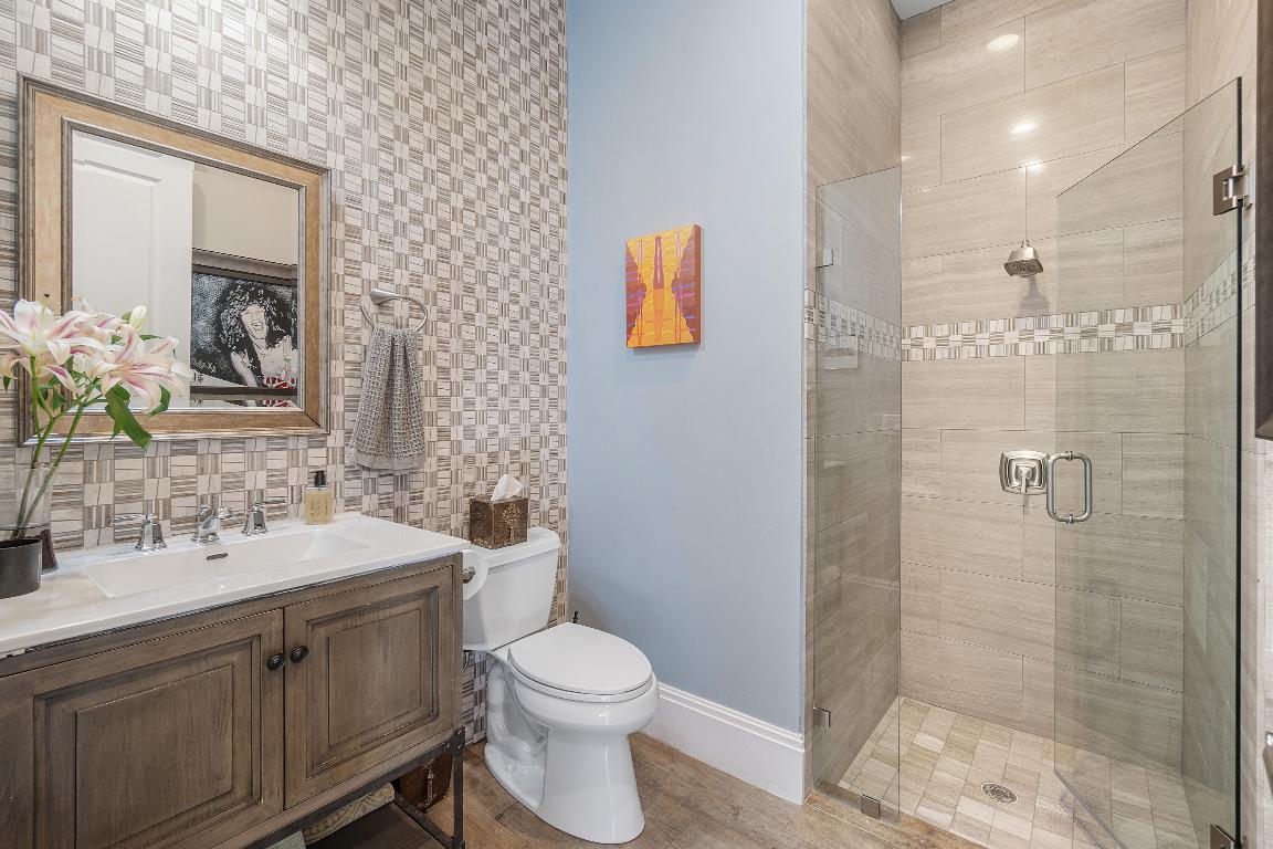 KINGS COURT, BOCA VILLAS JUST BEHIND MIZNER PARK - Residential Lease