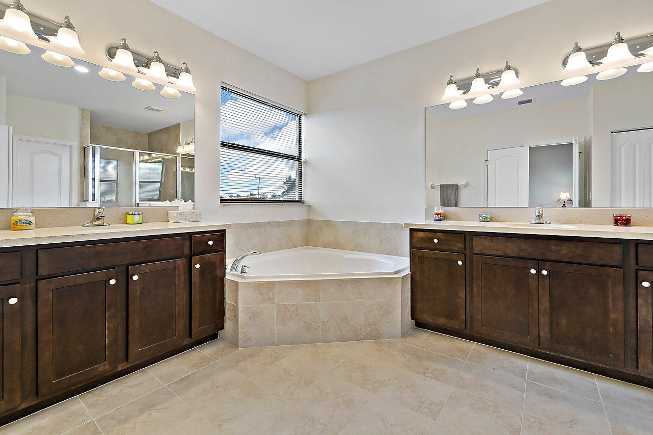 GULFSTREAM PRESERVE - Residential