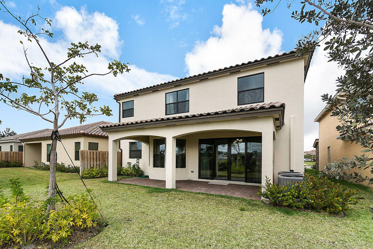 GULFSTREAM PRESERVE - Residential