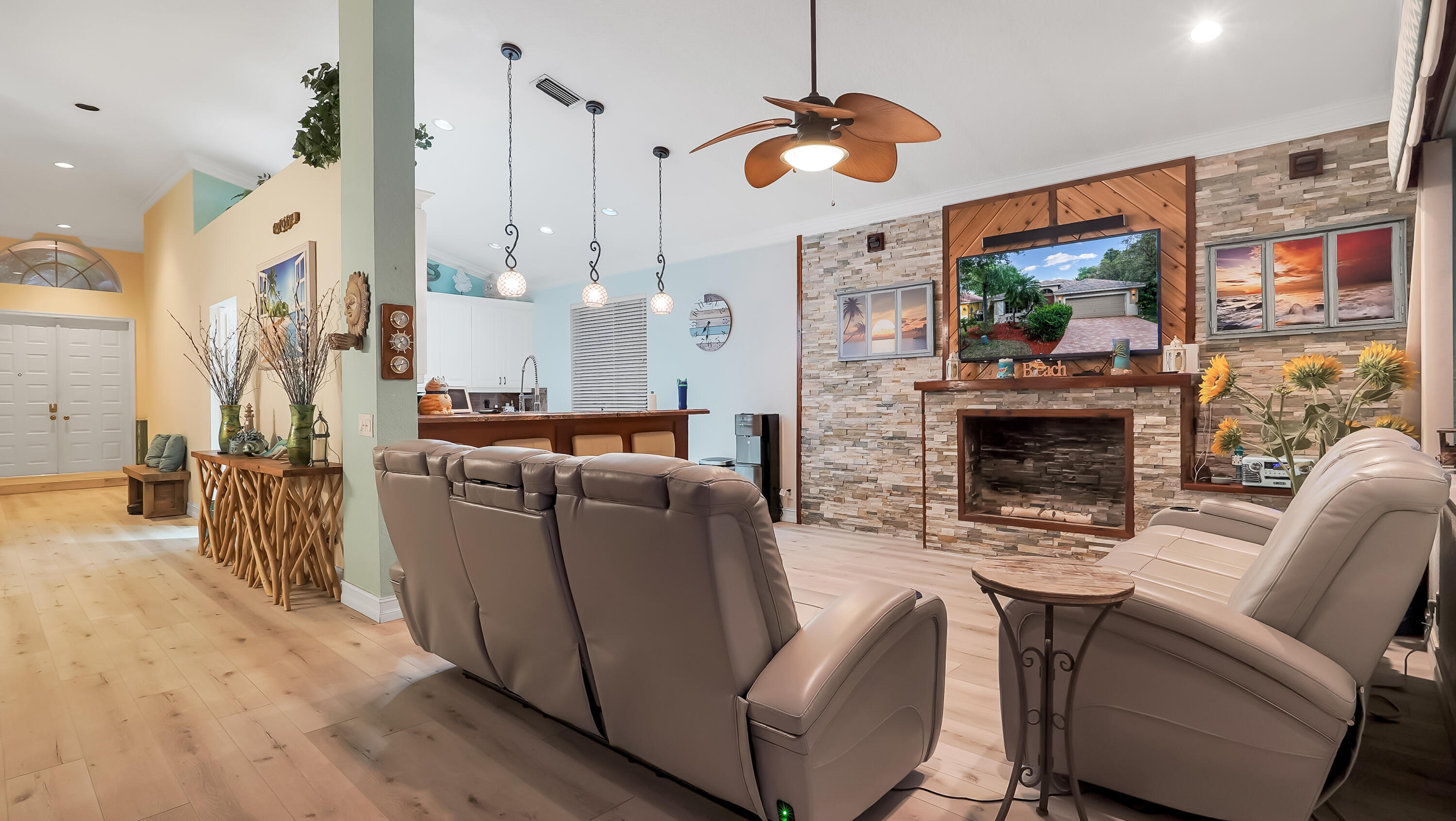 REGENCY LAKES AT COCONUT CREEK - Residential