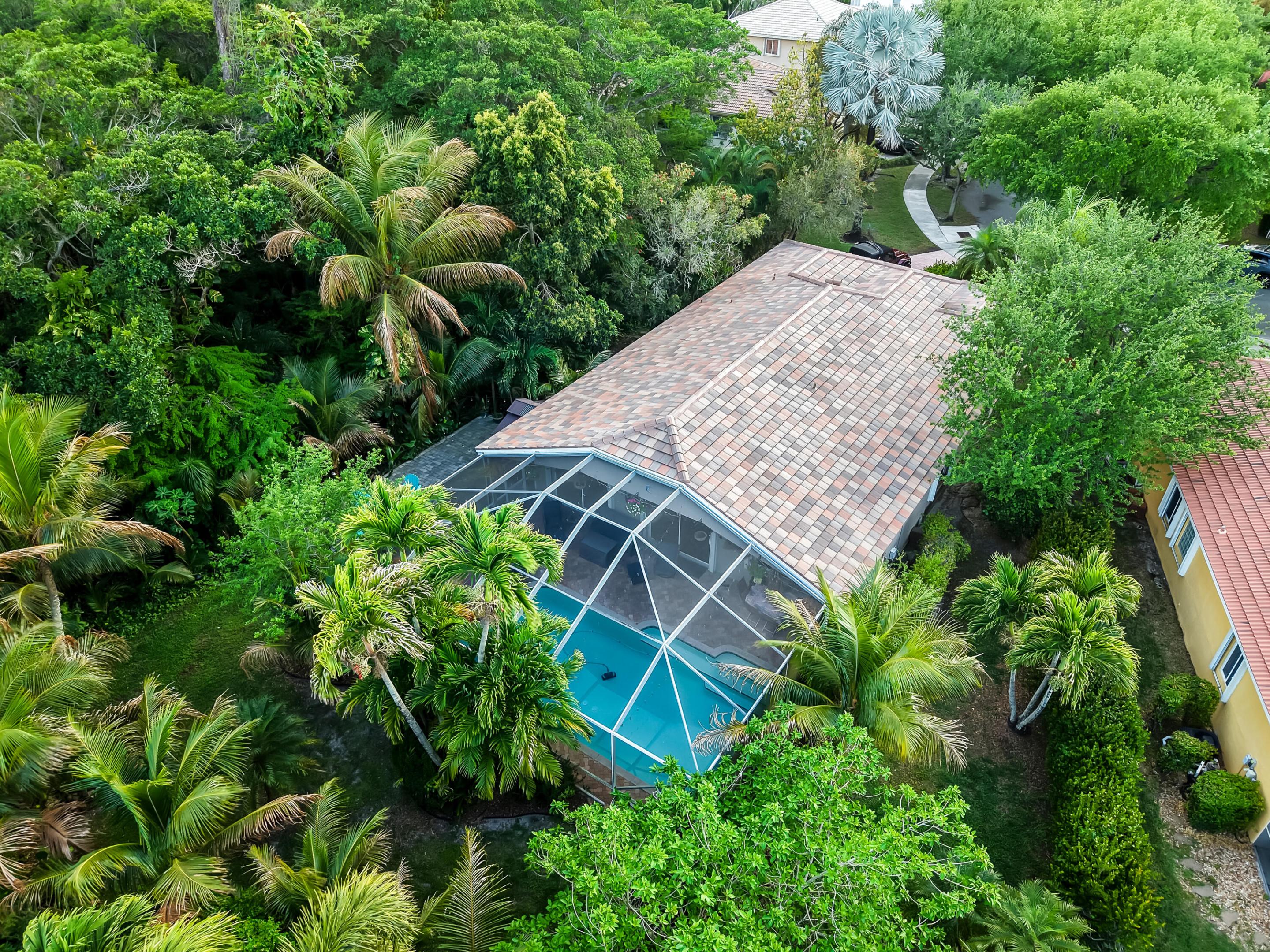 REGENCY LAKES AT COCONUT CREEK - Residential