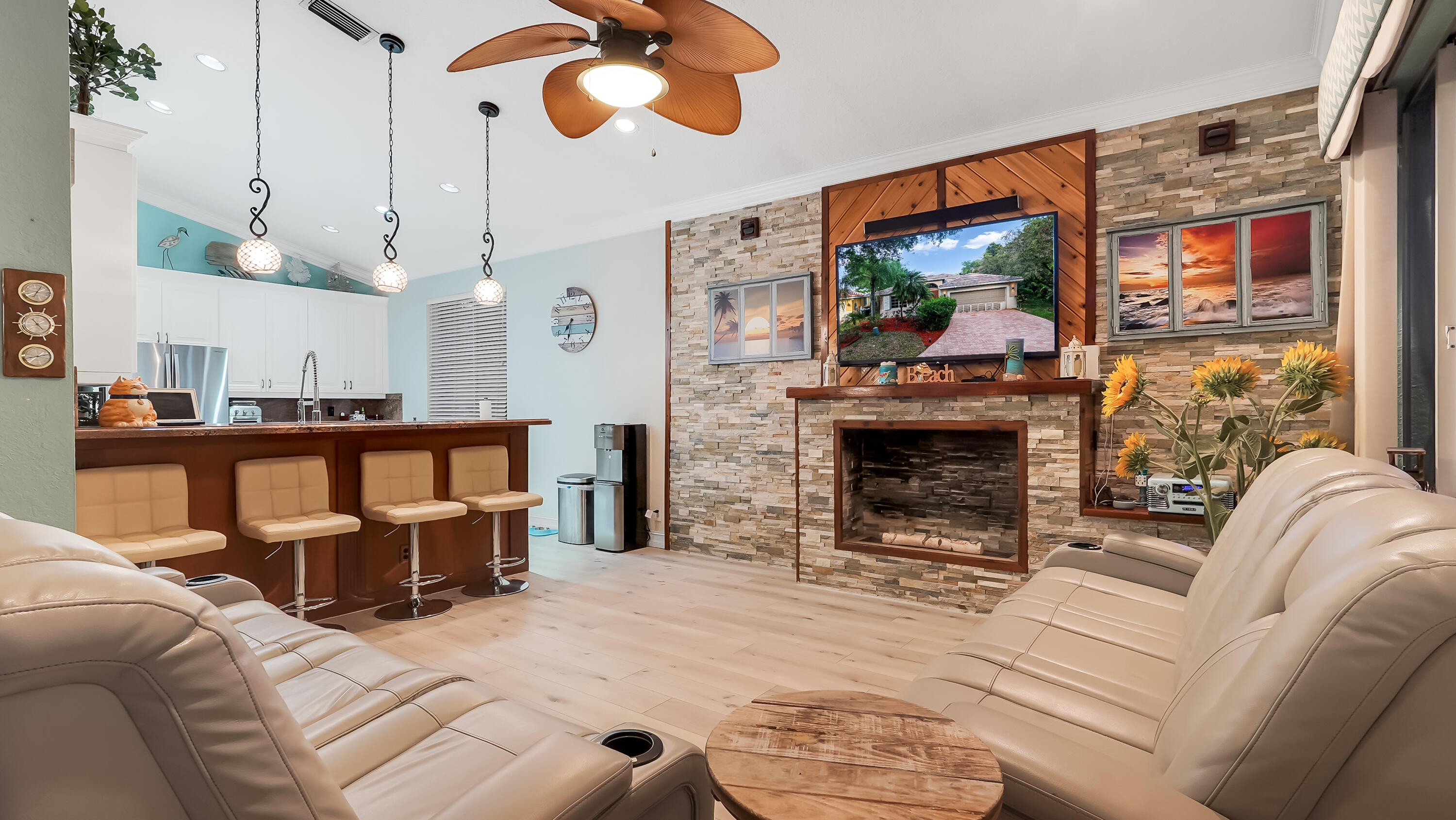 REGENCY LAKES AT COCONUT CREEK - Residential