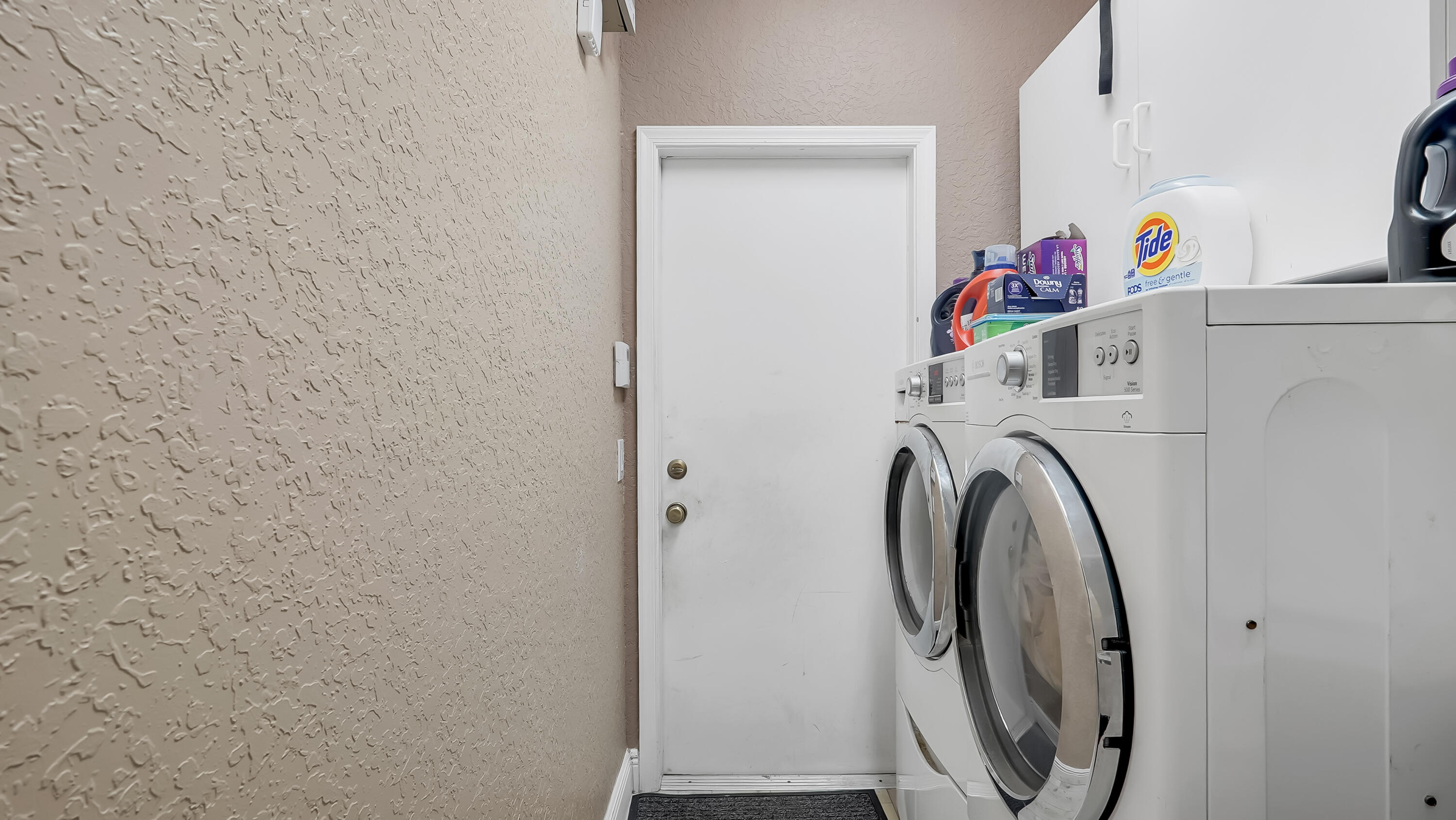 REGENCY LAKES AT COCONUT CREEK - Residential