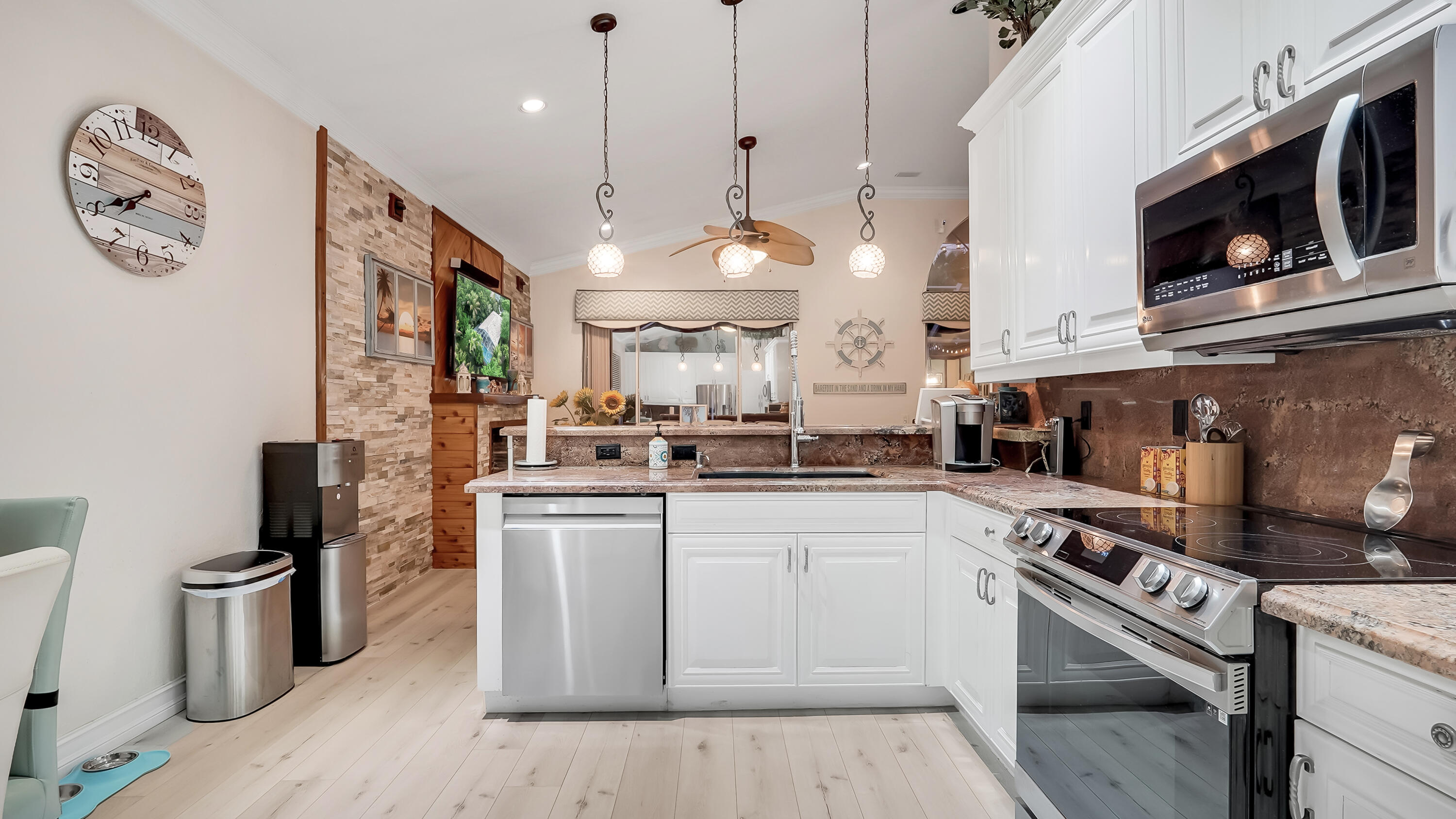 REGENCY LAKES AT COCONUT CREEK - Residential