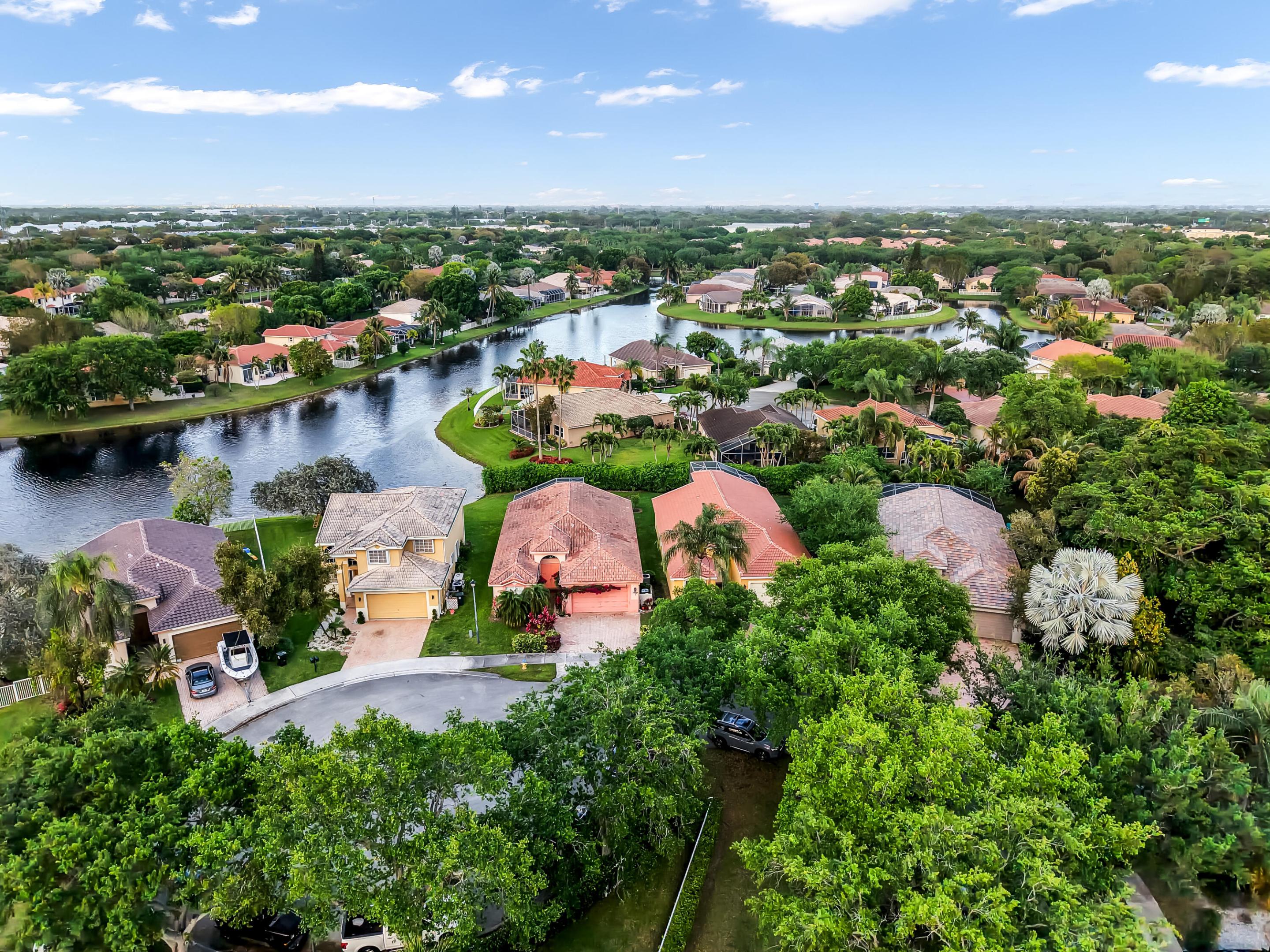 REGENCY LAKES AT COCONUT CREEK - Residential