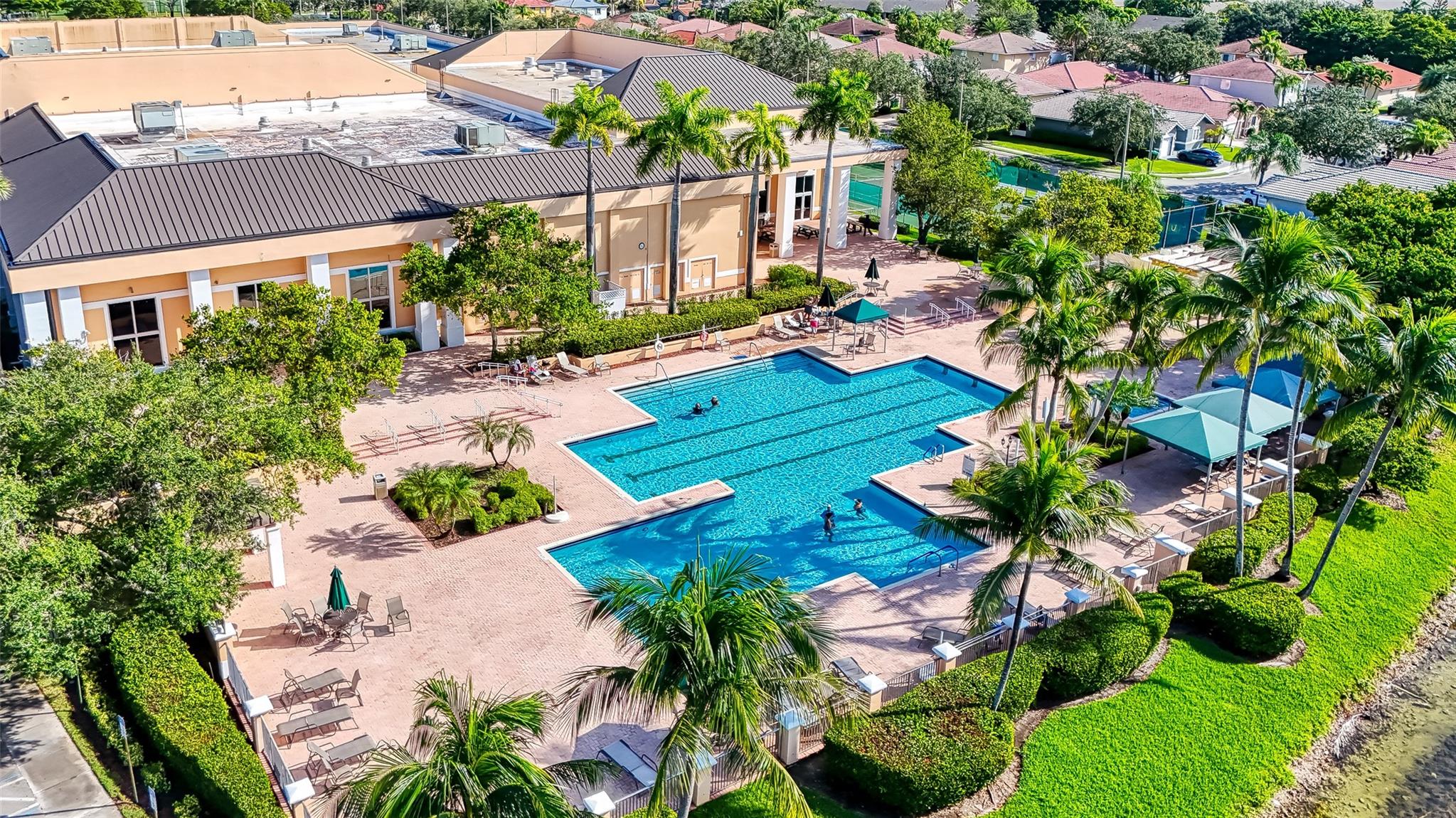 SOUTHAMPTON @ KINGS POINT - Residential