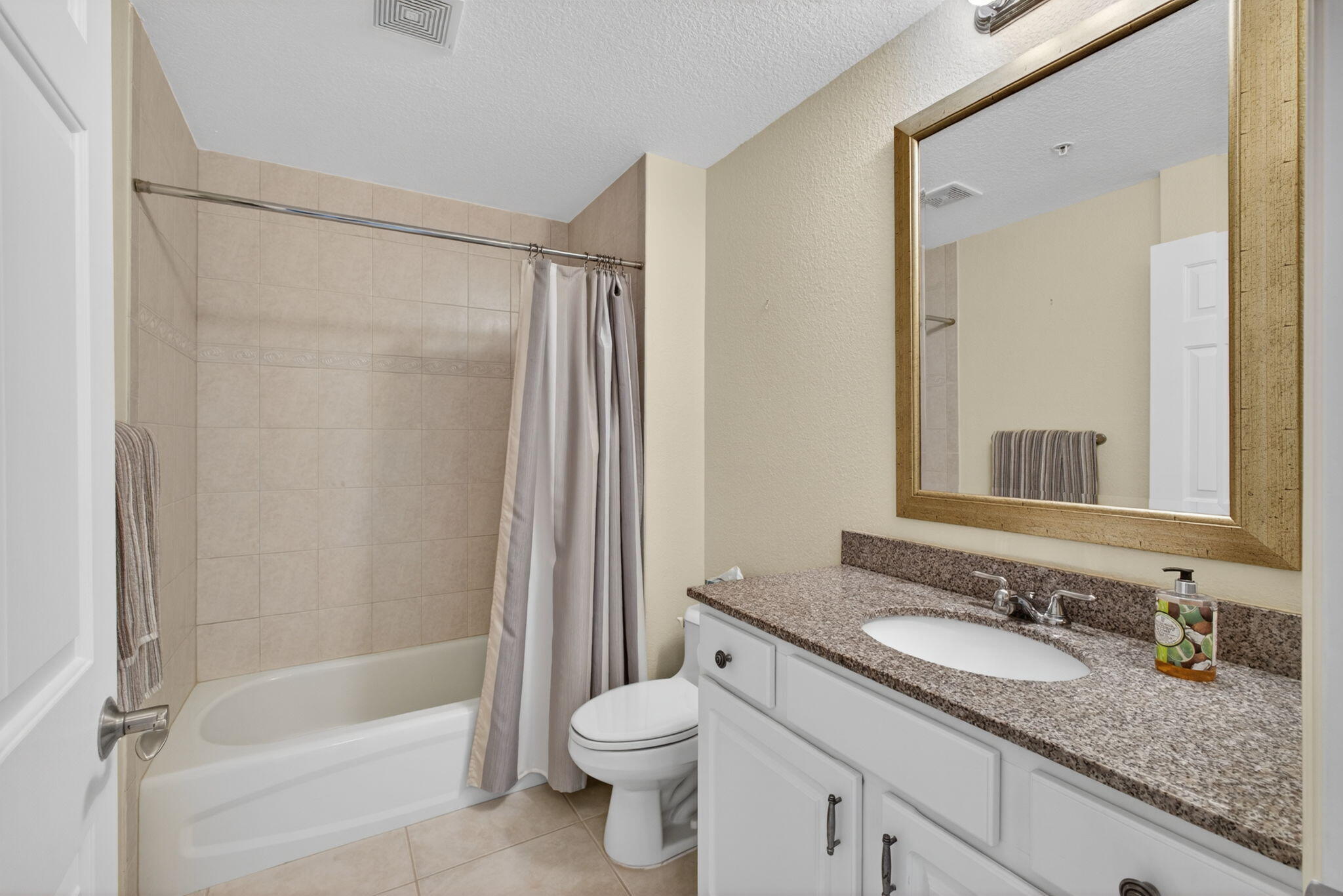 SEAMARK CONDO - Residential