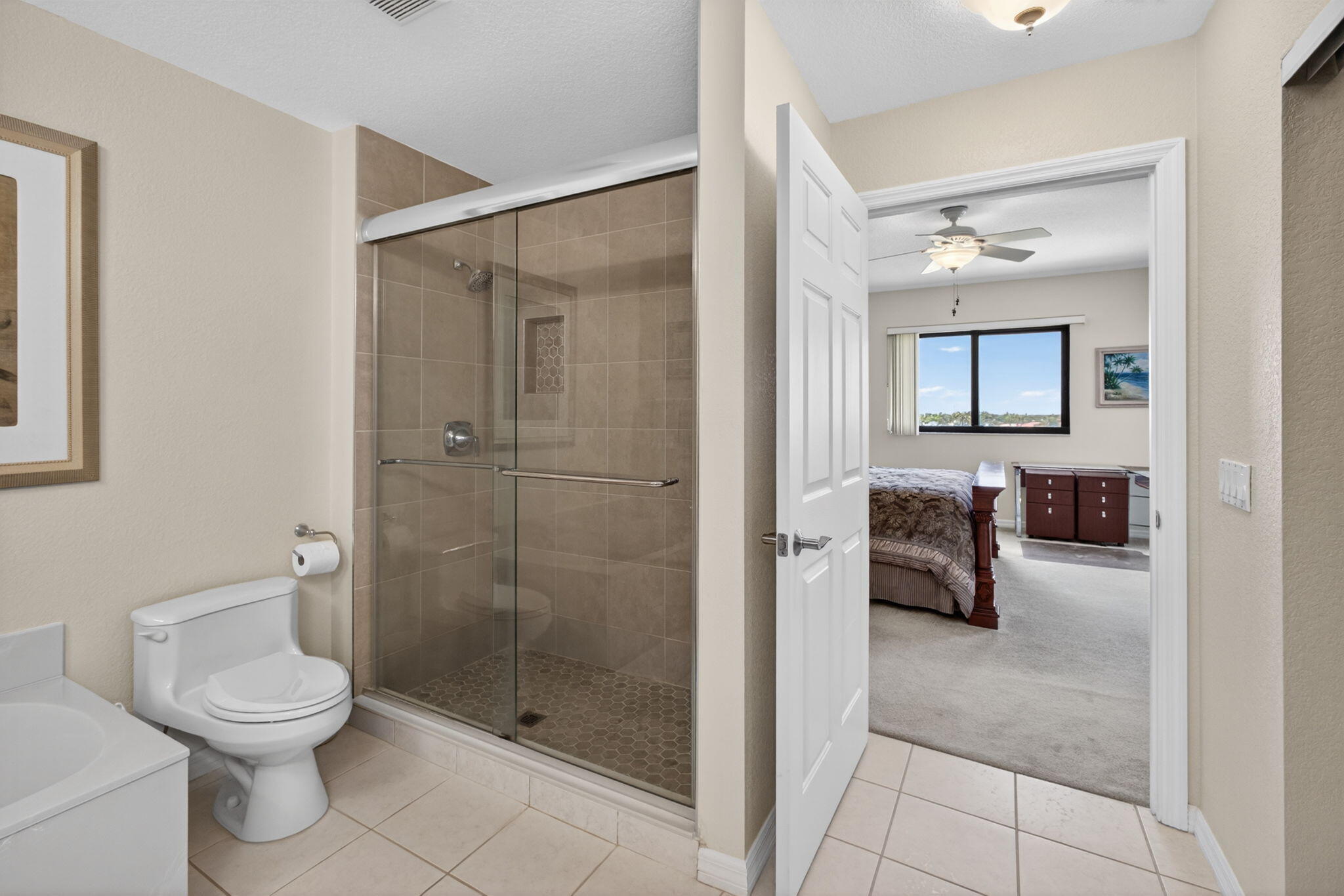 SEAMARK CONDO - Residential