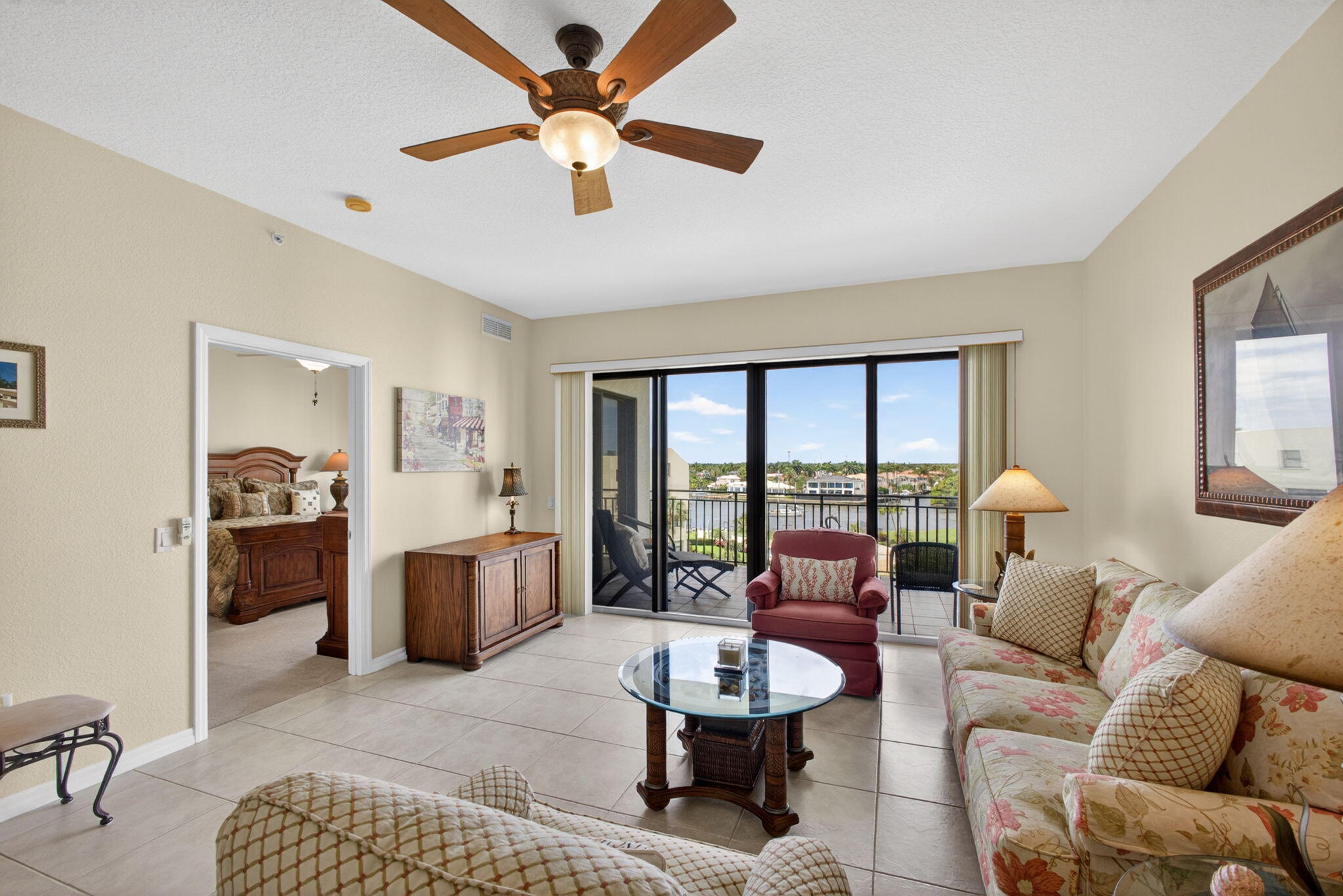 SEAMARK CONDO - Residential