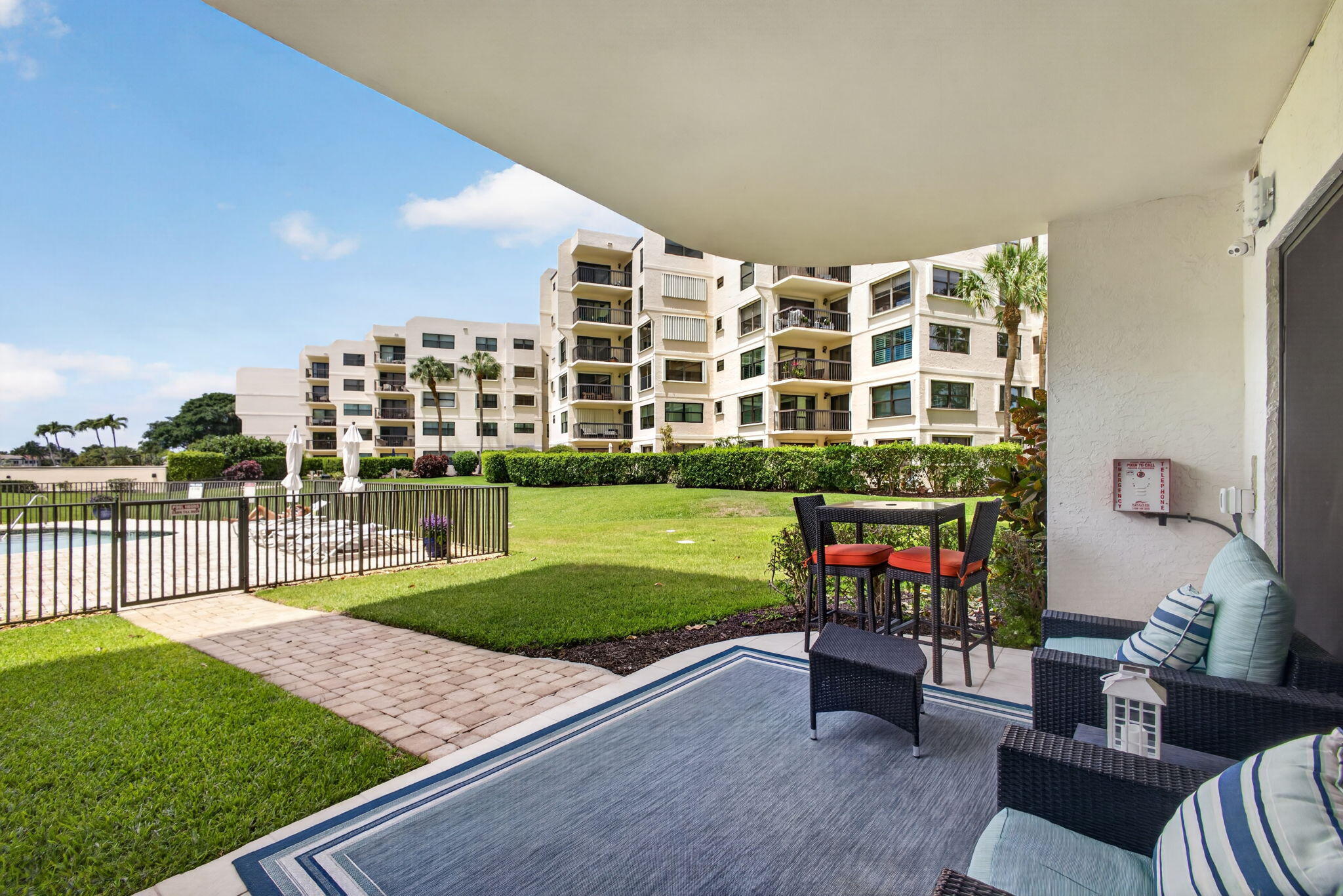 SEAMARK CONDO - Residential