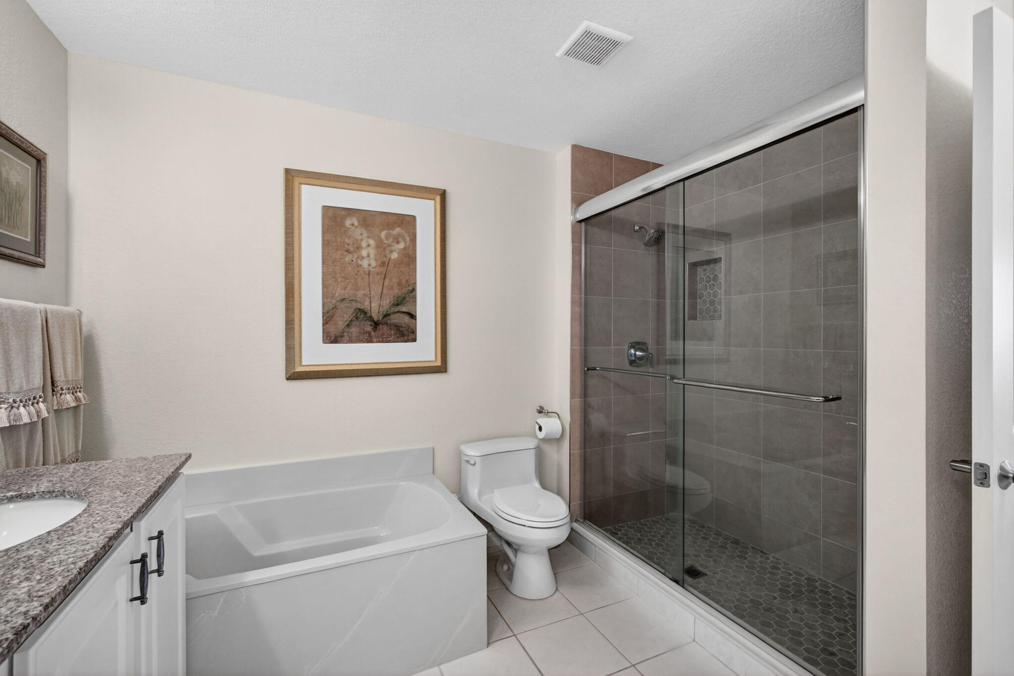 SEAMARK CONDO - Residential