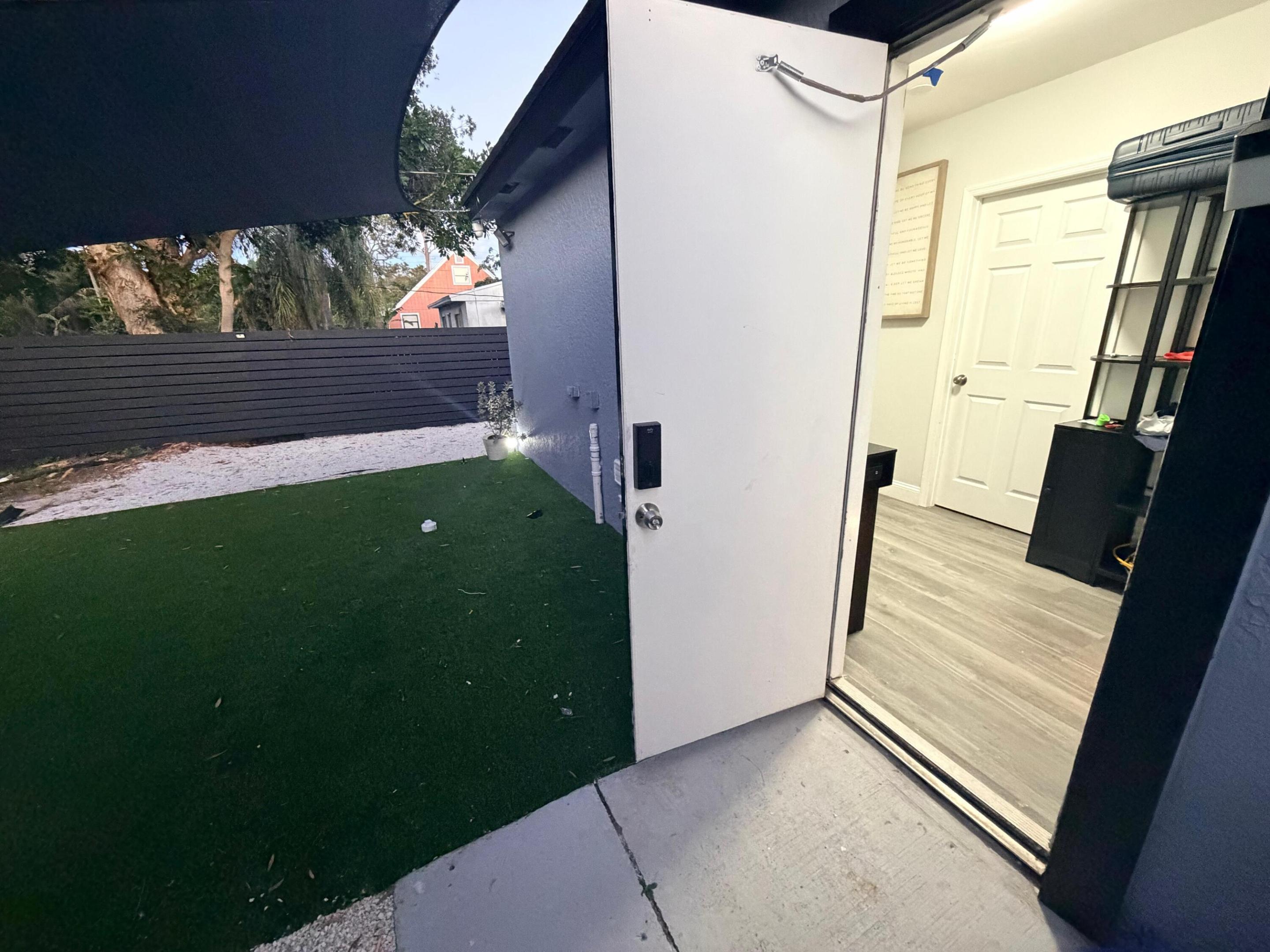 DELRAY GARDEN ESTATES 1 - Residential Lease