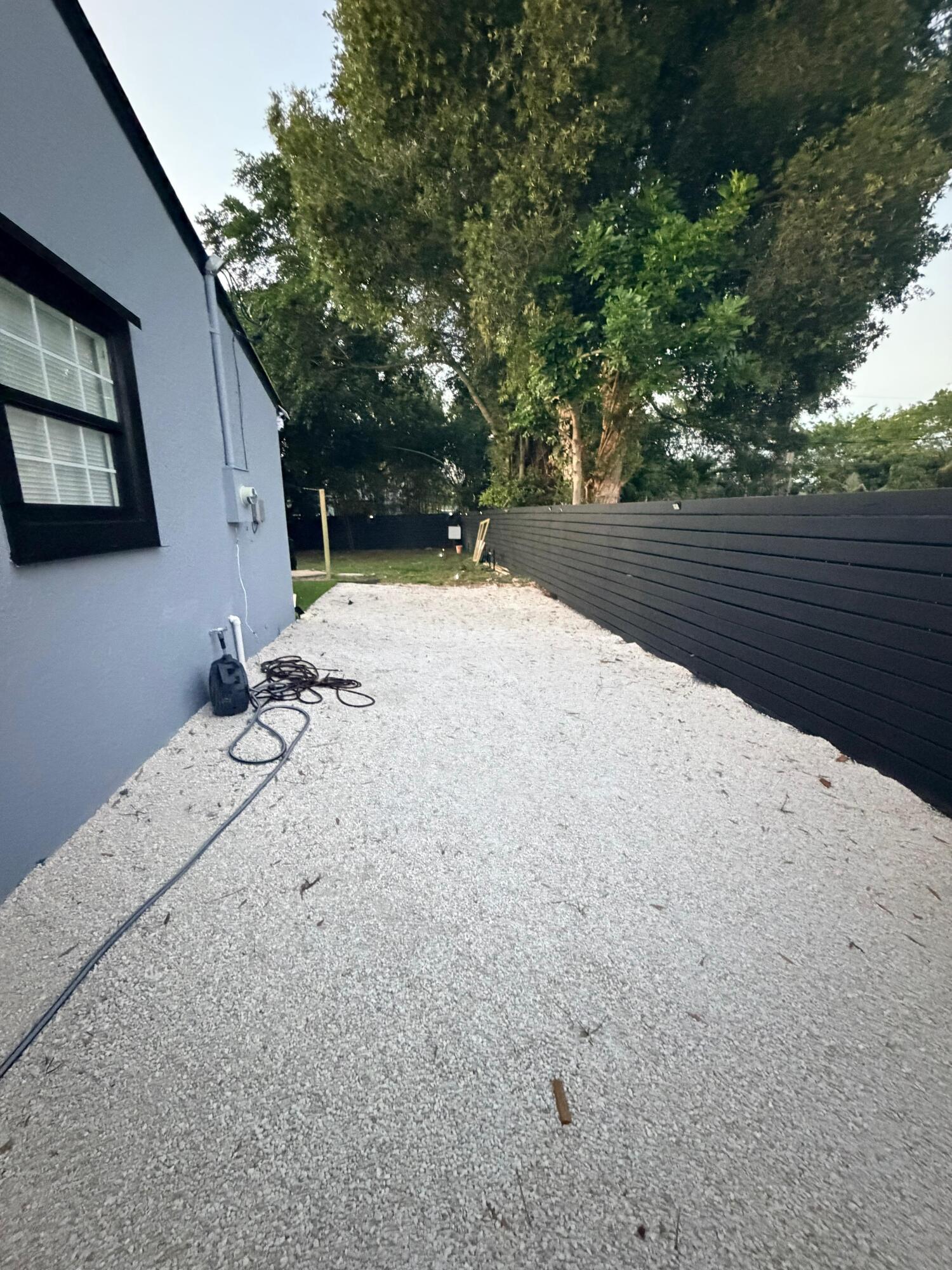 DELRAY GARDEN ESTATES 1 - Residential Lease