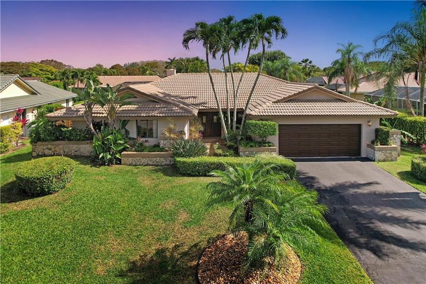 Beautiful house in the highly sought after neighborhood of Pine Ridge. Upon entering you get a great view of the pool and backyard and have plenty of space to entertain guest throughout the home. The backyard  also has a private garden section that can be used as a bbq area as well. AC 2018 & water heater 2017. The house has a great lot (over 1/4 acre) with plenty of privacy. Don't miss out on this amazing opportunity to own a piece of Pine Ridge! Showings to begin 2/28/23.