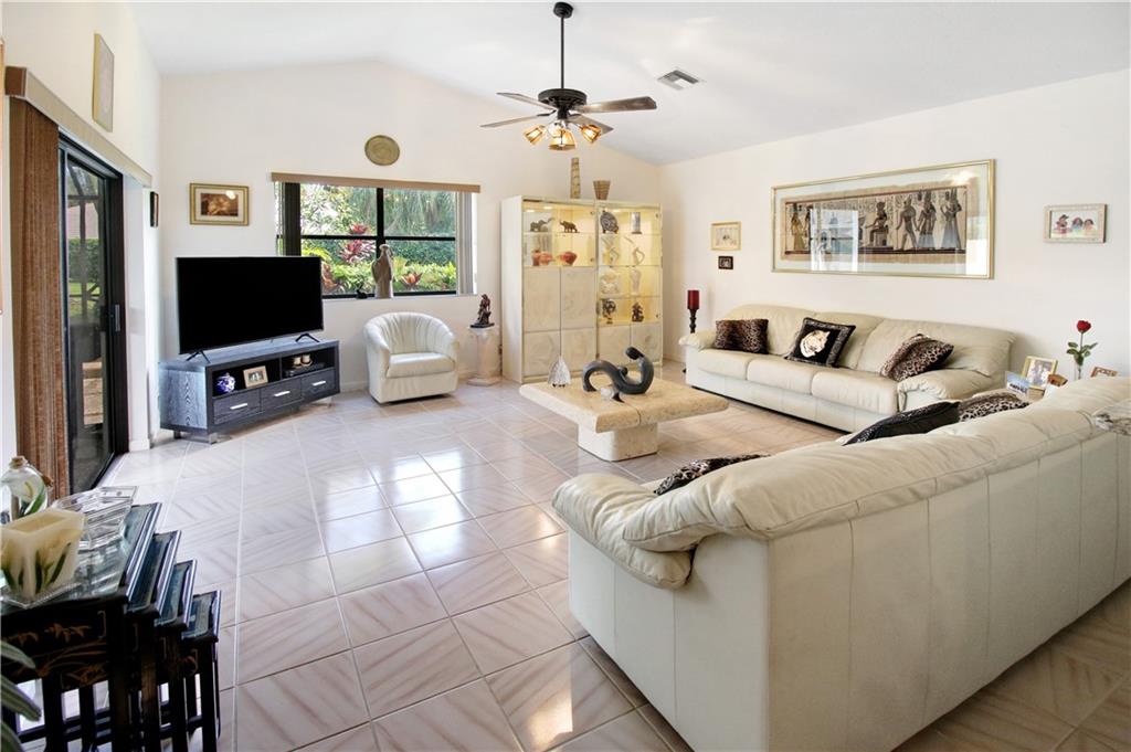 Pine Ridge 112-37 B - Residential