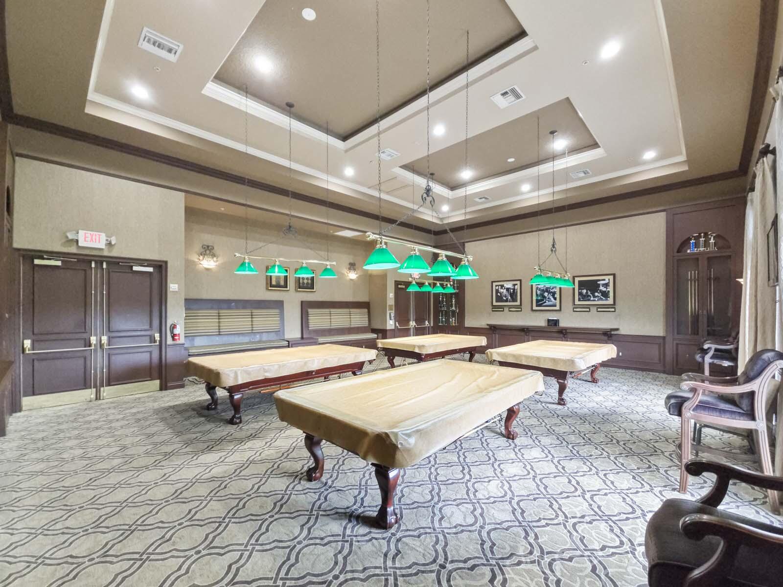 CASCADE LAKES - Residential