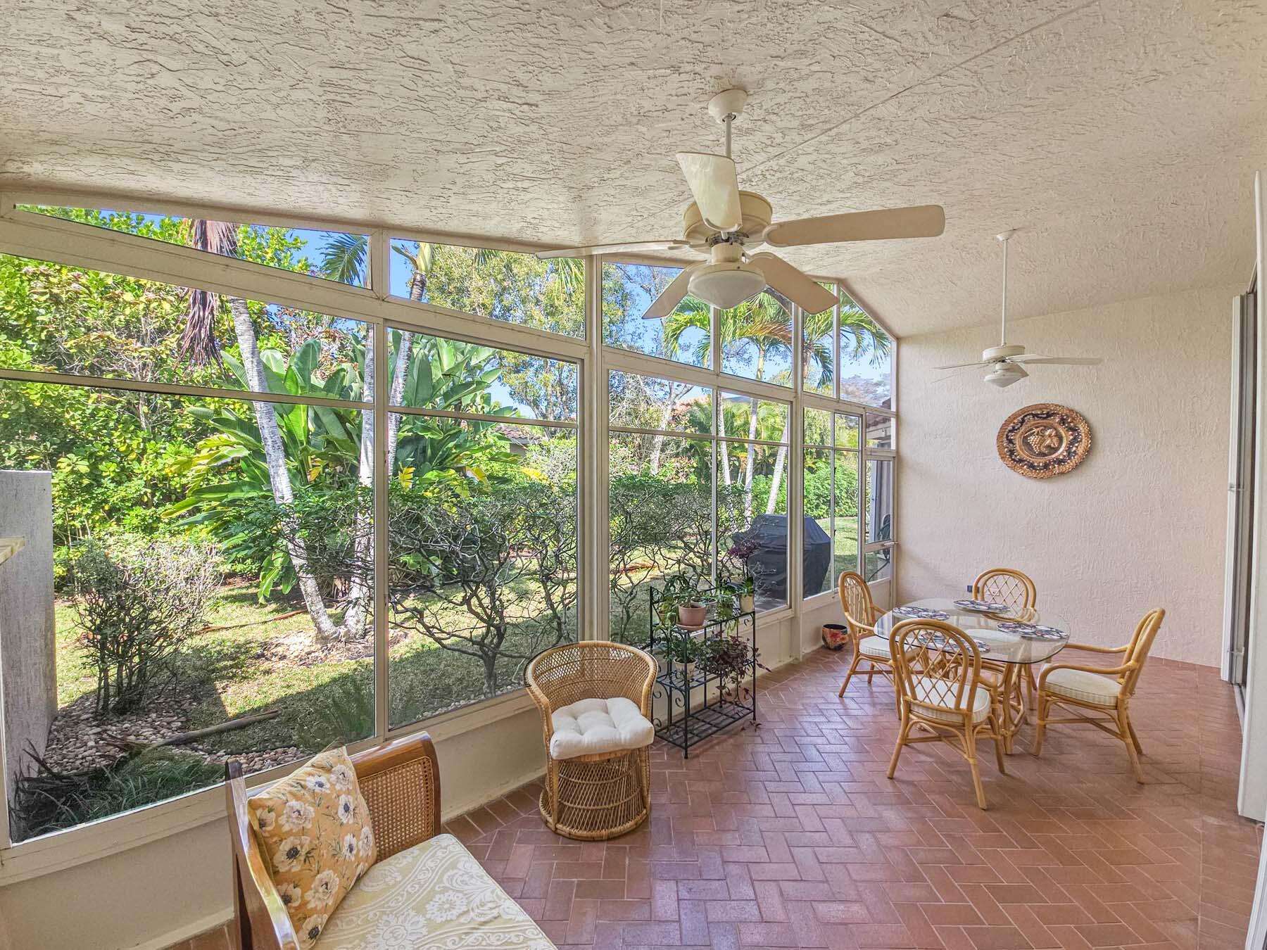 CASCADE LAKES - Residential