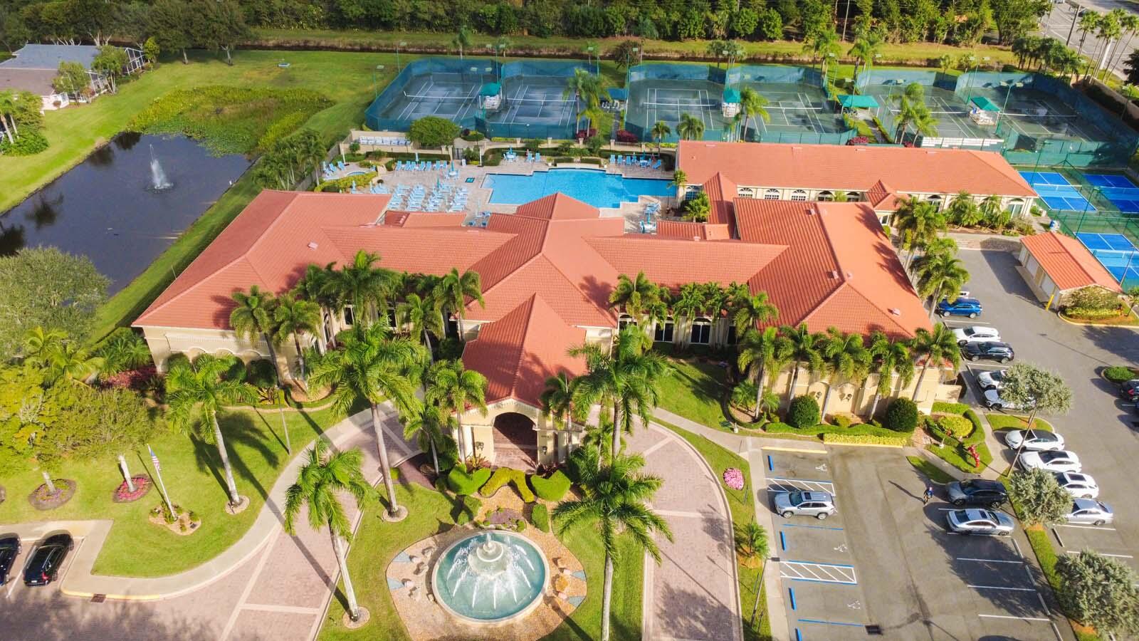 CASCADE LAKES - Residential