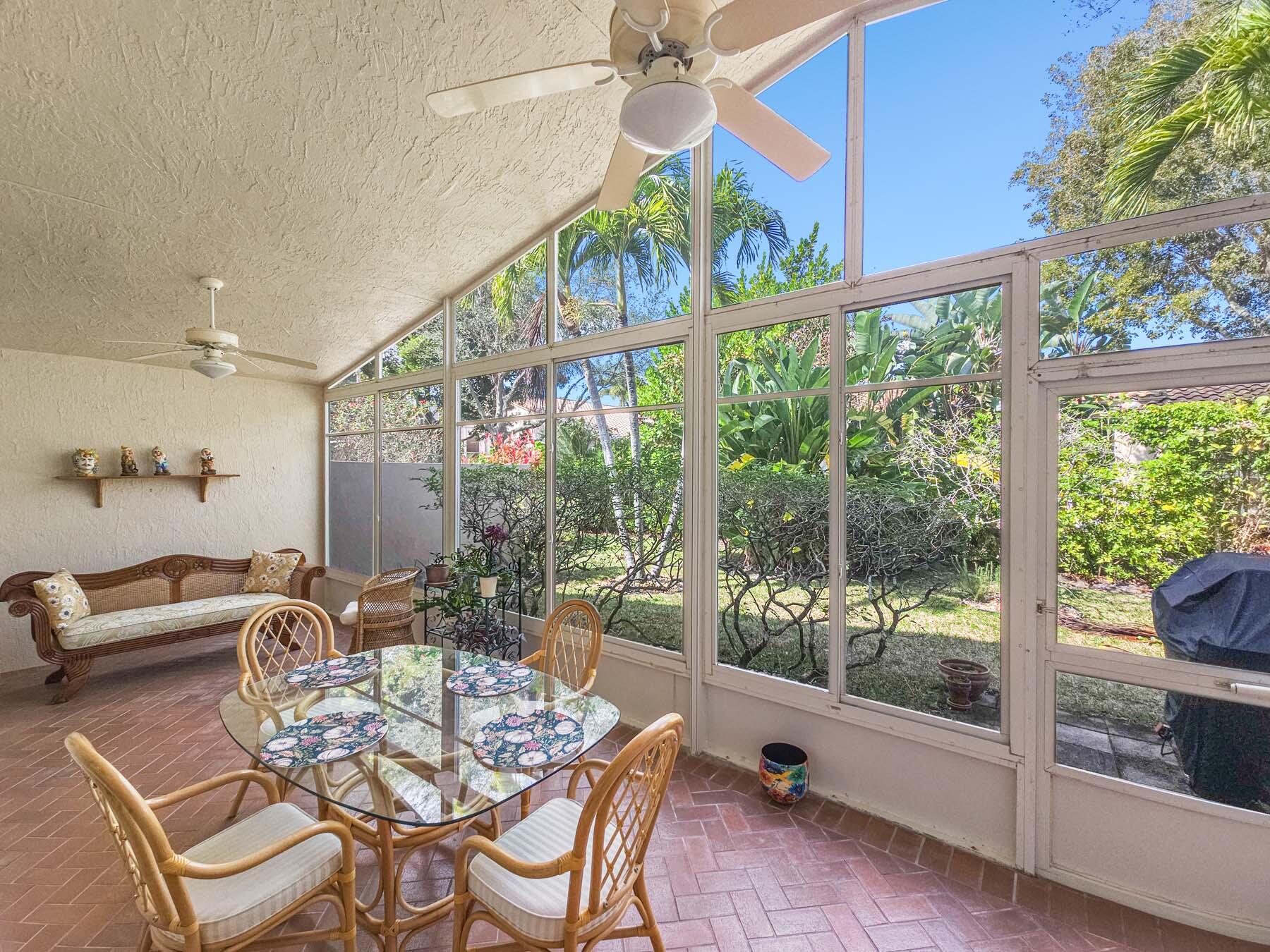 CASCADE LAKES - Residential