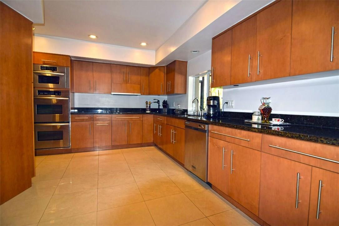 Cove Homesites 66-28 B - Residential