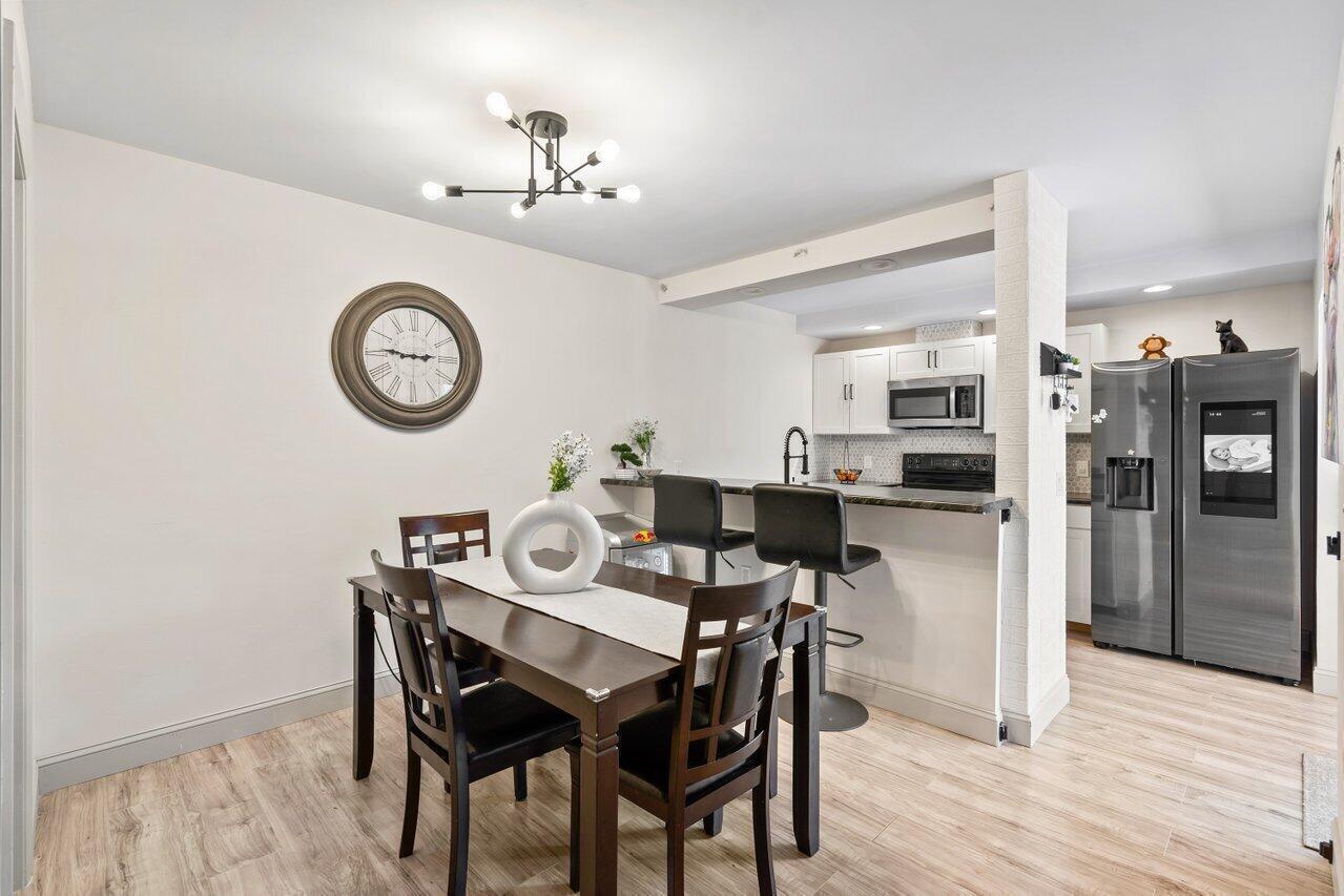 SUNSET TRACE AT MARTIN DO - Residential Lease