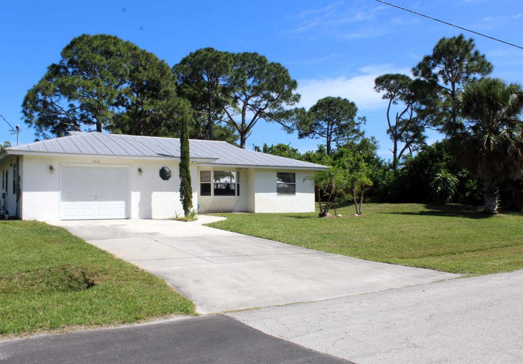 Photo of 2601 SE Export Avenue, Port Saint Lucie, FL 34952 (MLS # R10970257)