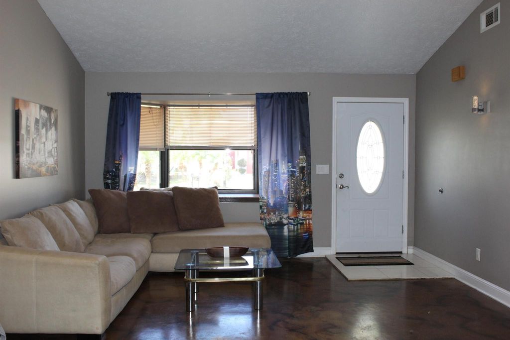 Photo of 2601 SE Export Avenue, Port Saint Lucie, FL 34952 (MLS # R10970257)