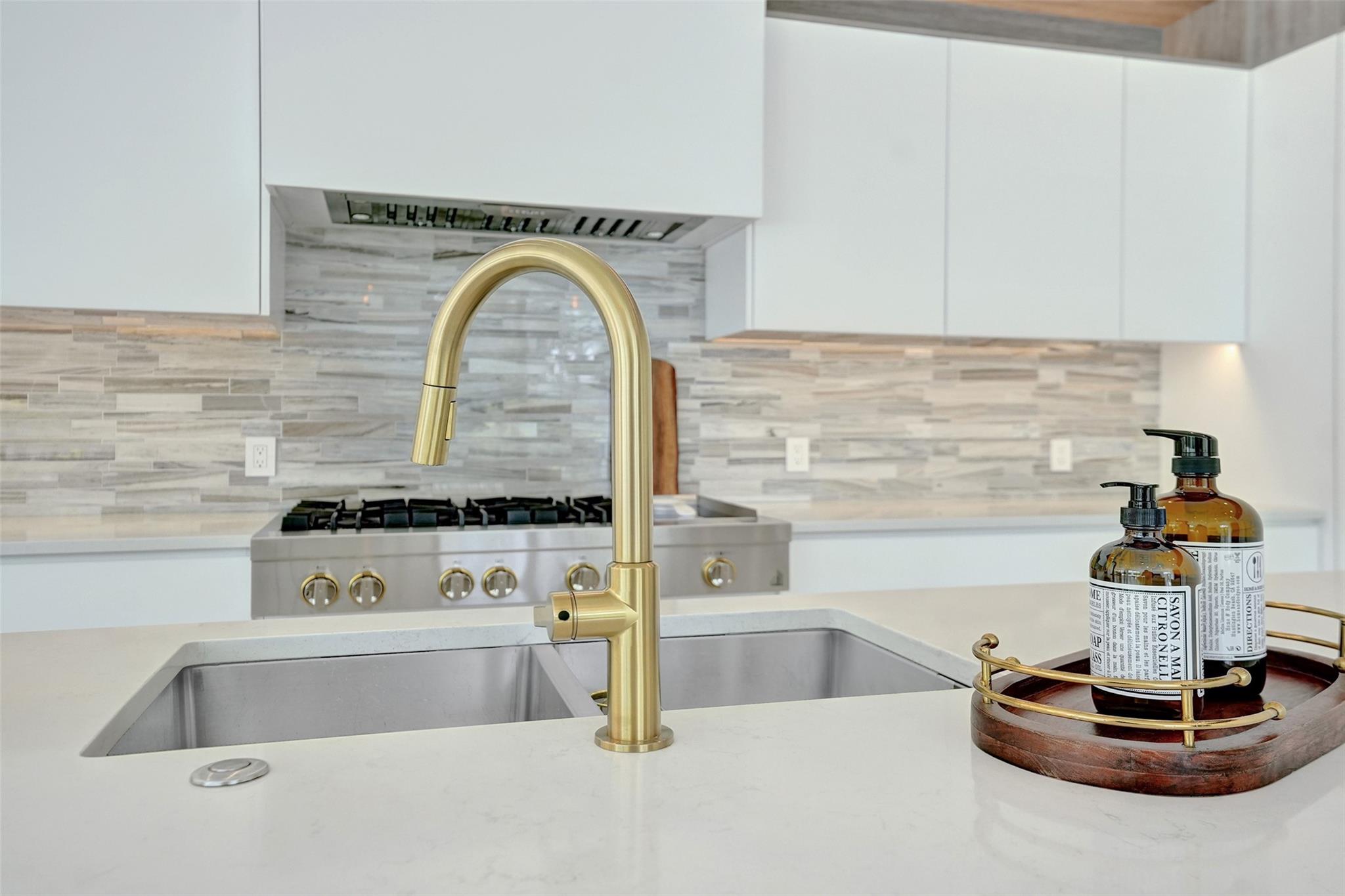 RIO VISTA ISLES - Residential Lease