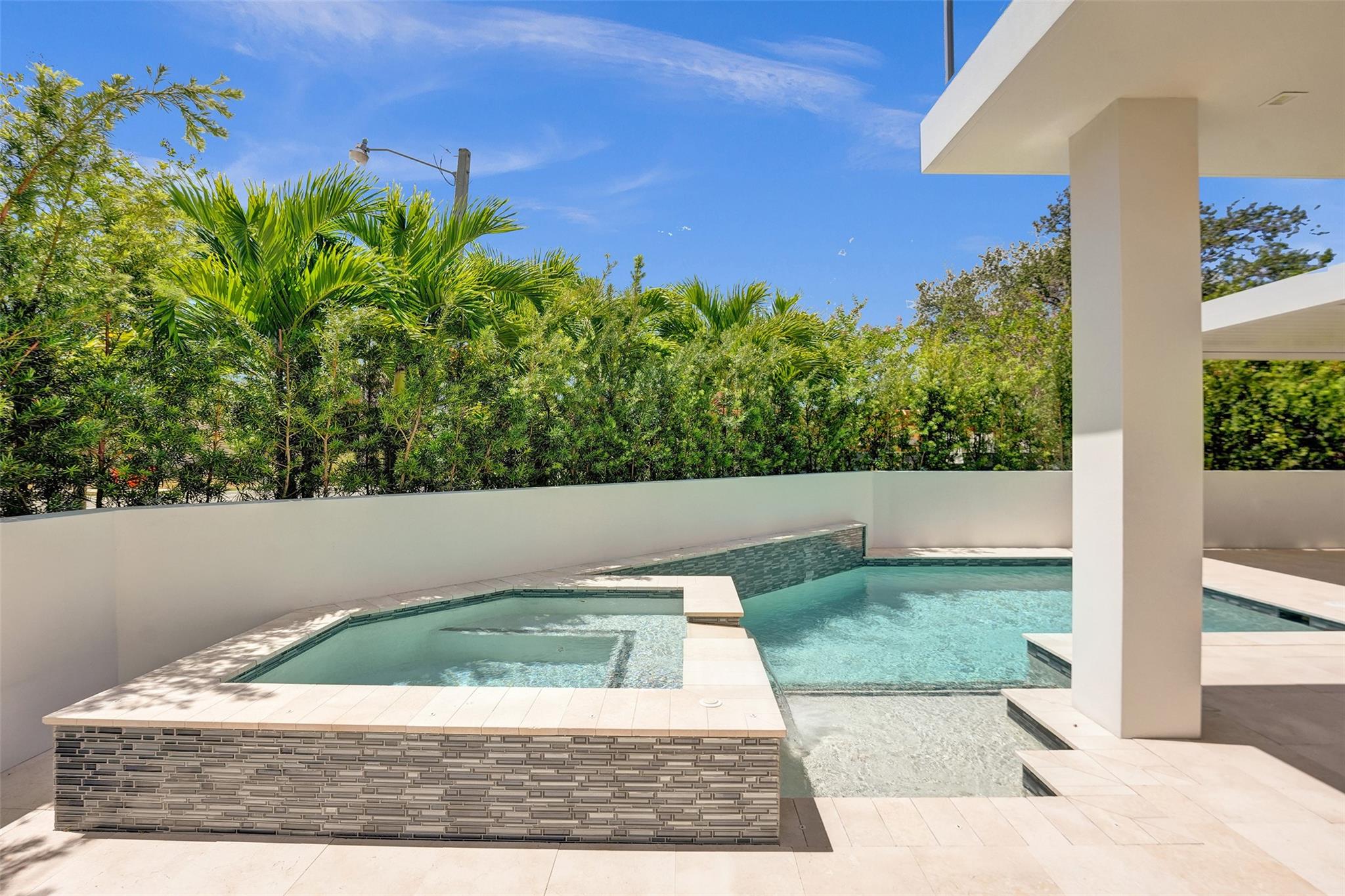 RIO VISTA ISLES - Residential Lease