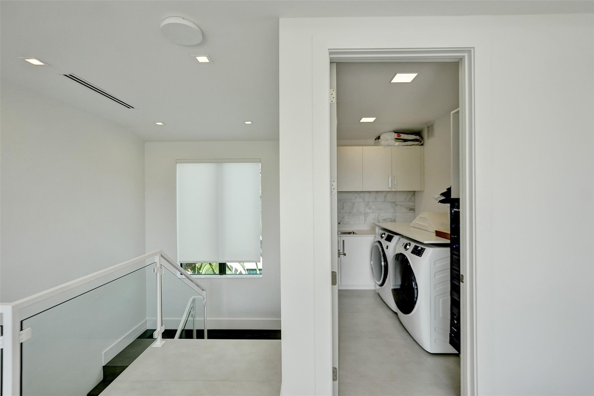 RIO VISTA ISLES - Residential Lease