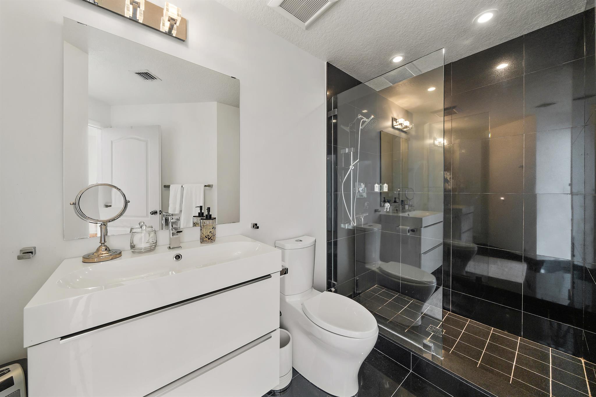 RESIDENCES AT LEGACY PLAC - Residential