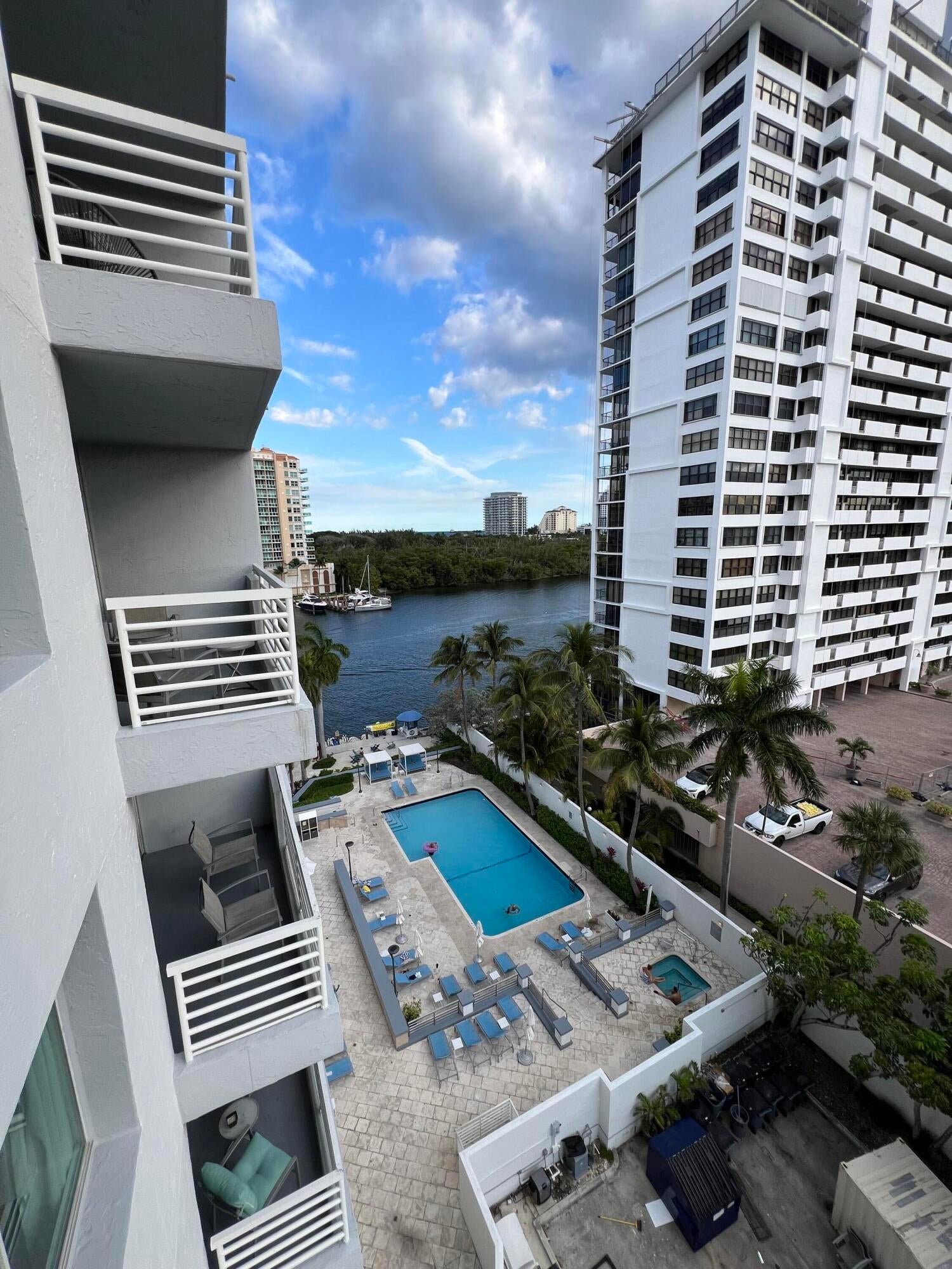 View photos, virtual tours, details... 2670 E SUNRISE Boulevard #709