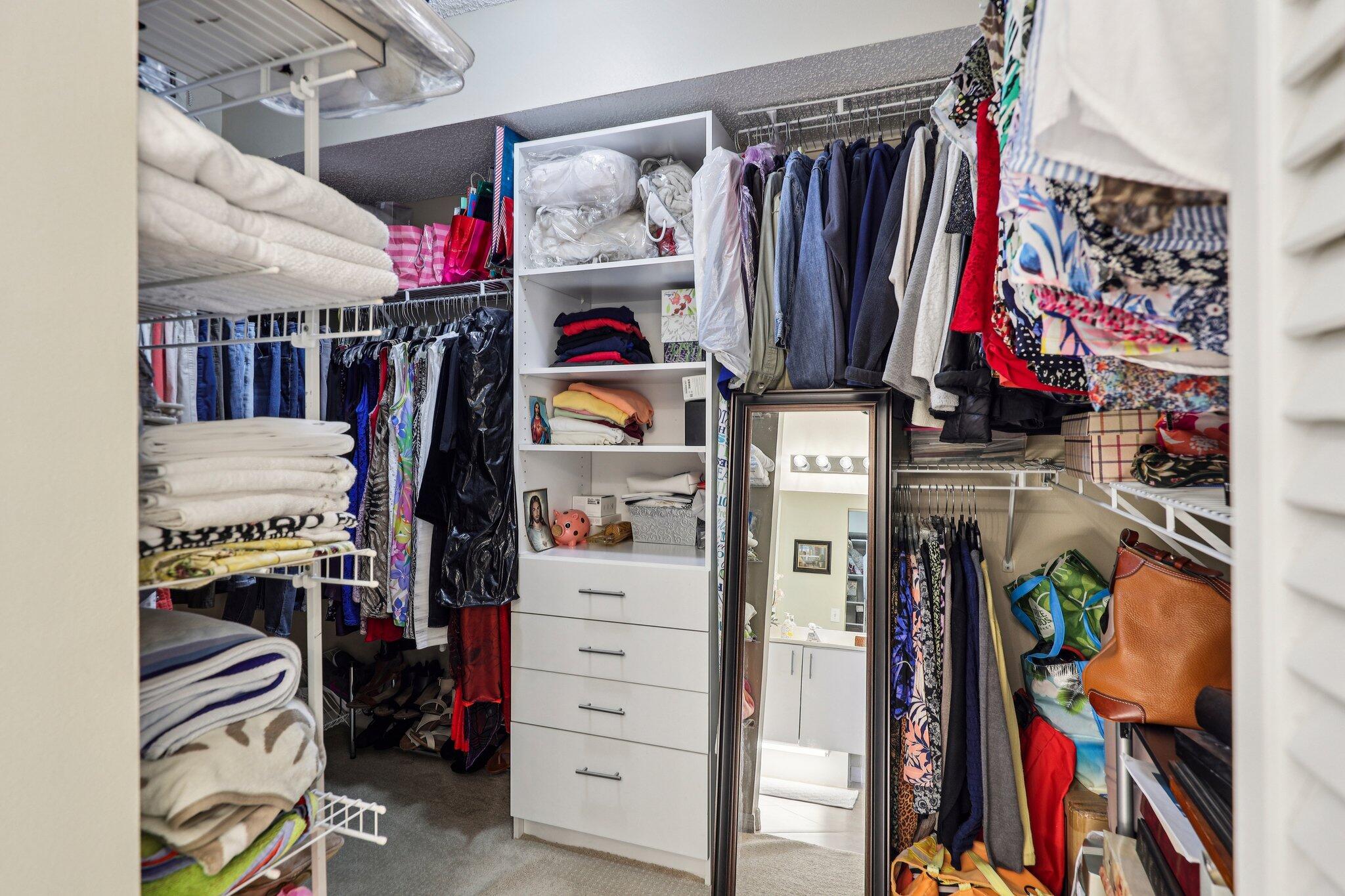 SUNRISE LAKES 203 CONDO - Residential