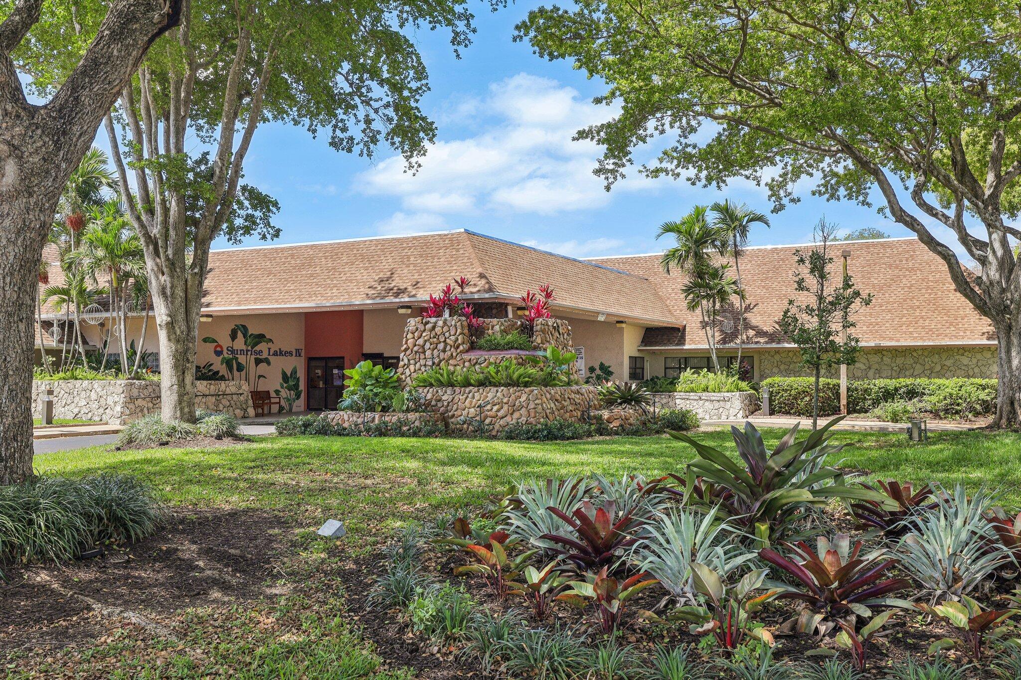 SUNRISE LAKES 203 CONDO - Residential