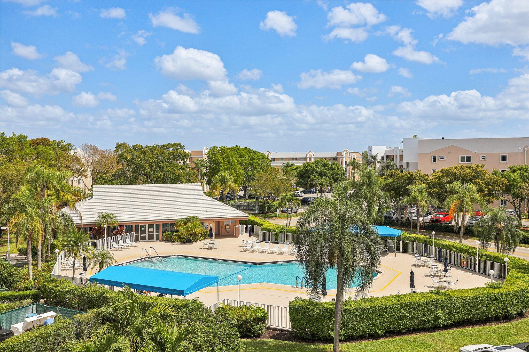 SUNRISE LAKES 203 CONDO - Residential