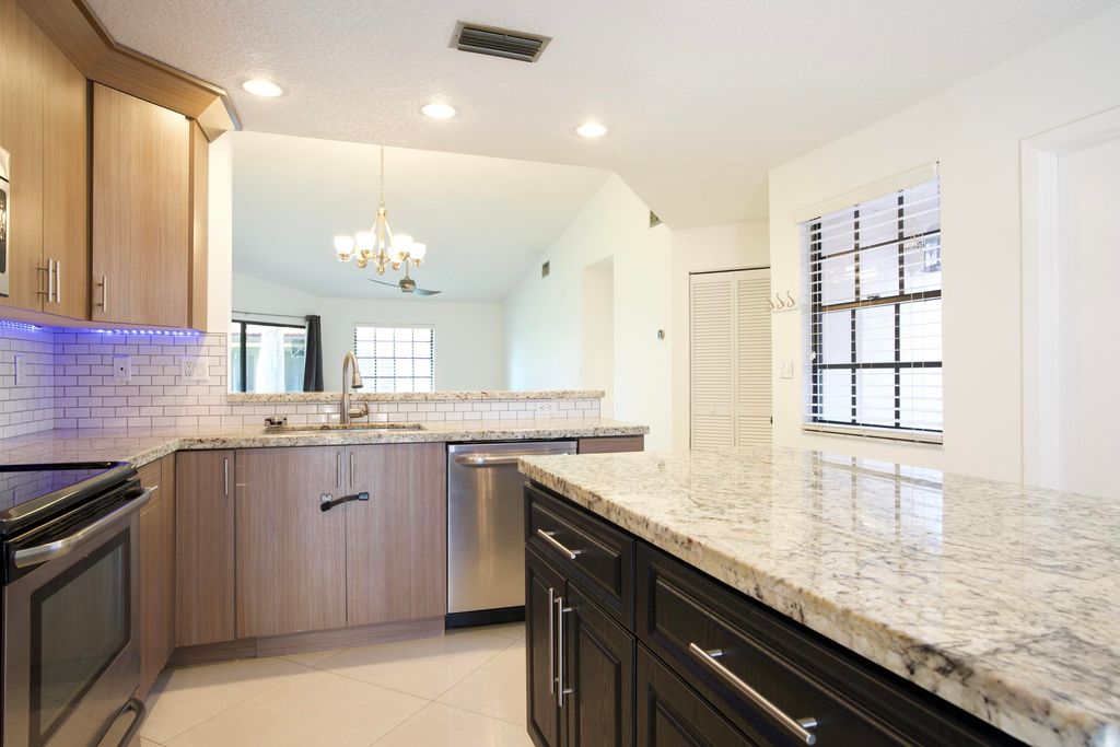 Photo of 8989 W Sunrise Boulevard, Plantation, FL 33322 (MLS # B26008719)