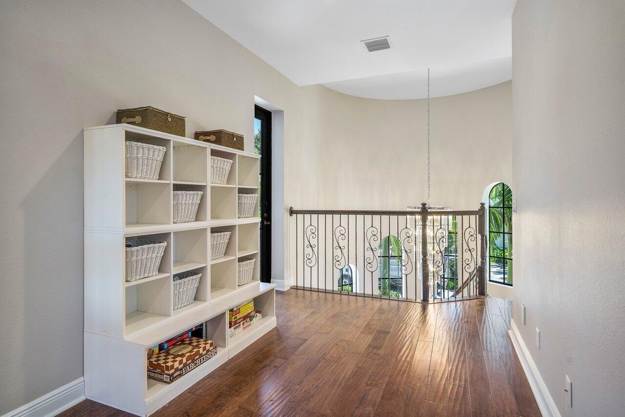 ORCHID LANE - Residential