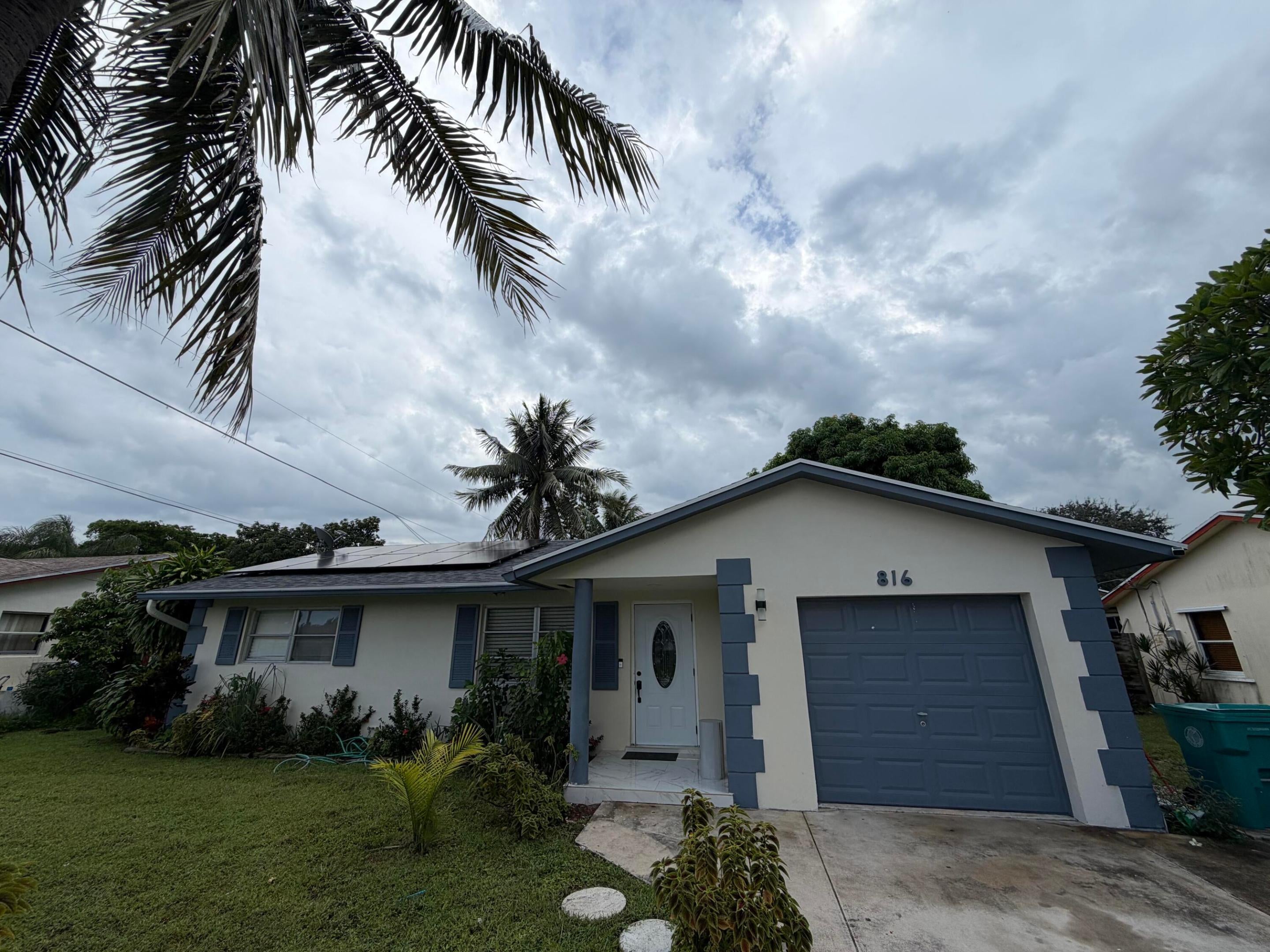 Properties | Stephanie Kaufman 816 NW 8TH Avenue